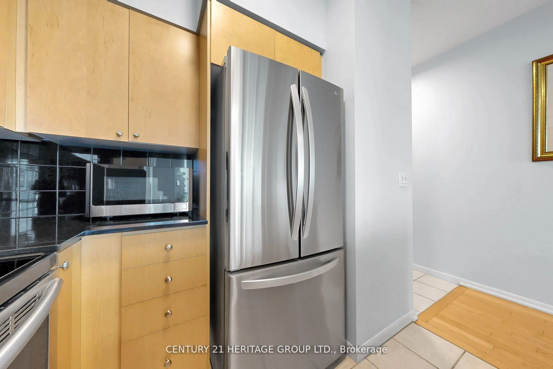 Photo 9 of Unit 2713, 231 Fort York Boulevard, Toronto, Niagara — HOMEH