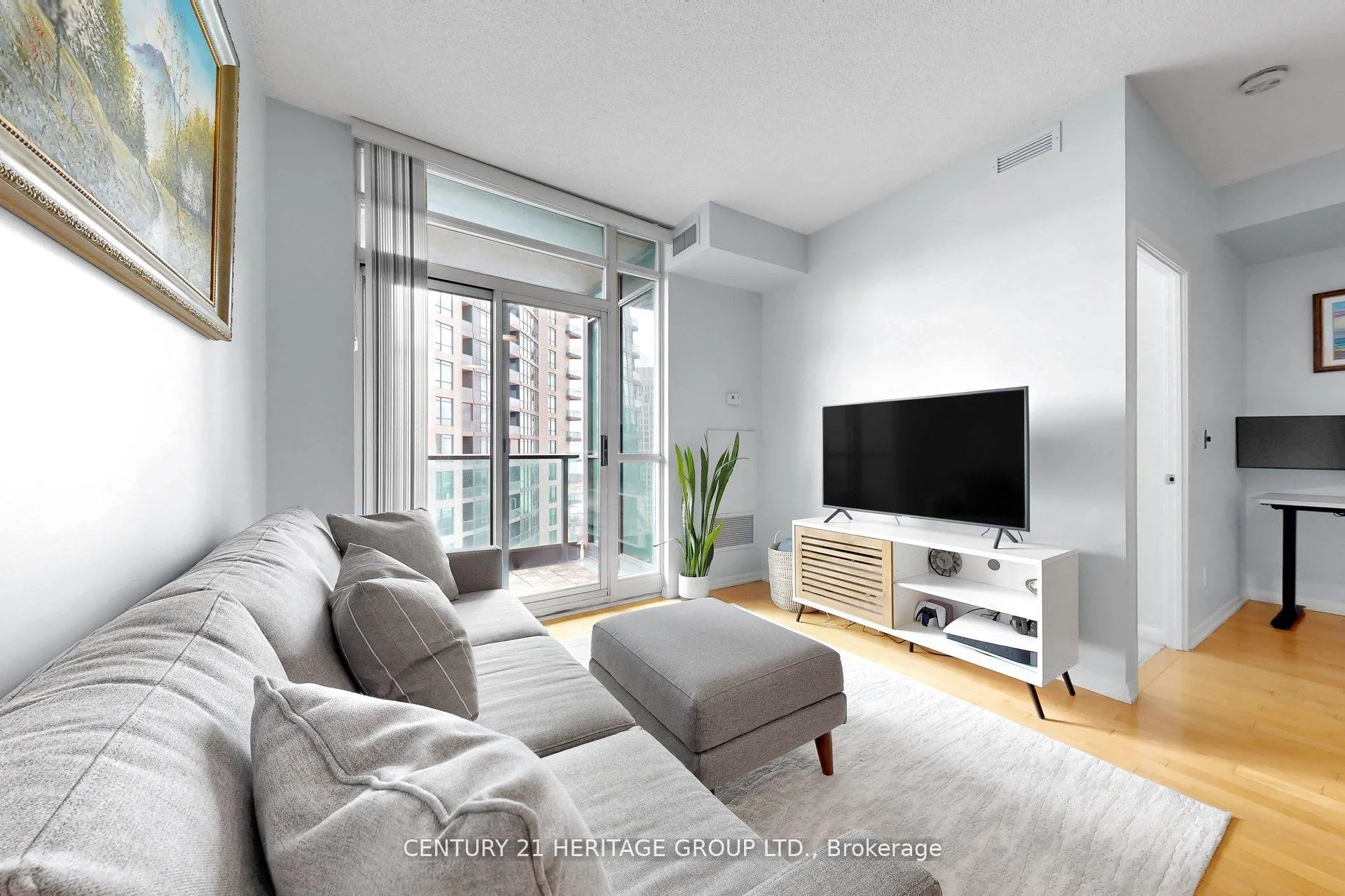 Photo 29 of Unit 2713, 231 Fort York Boulevard, Toronto, Niagara — HOMEH