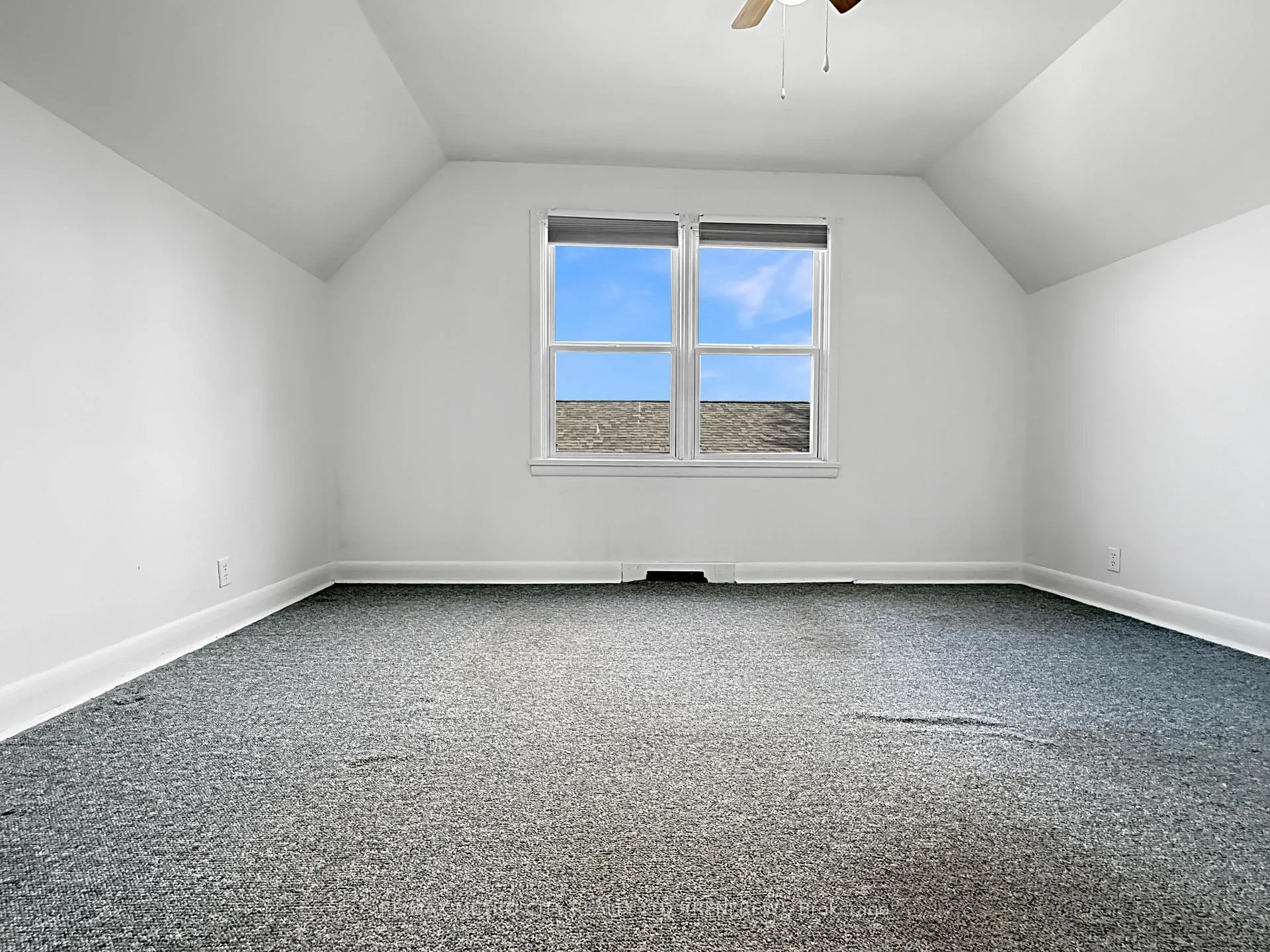 Photo 18 of 597 Fortington Street, Renfrew — HOMEH