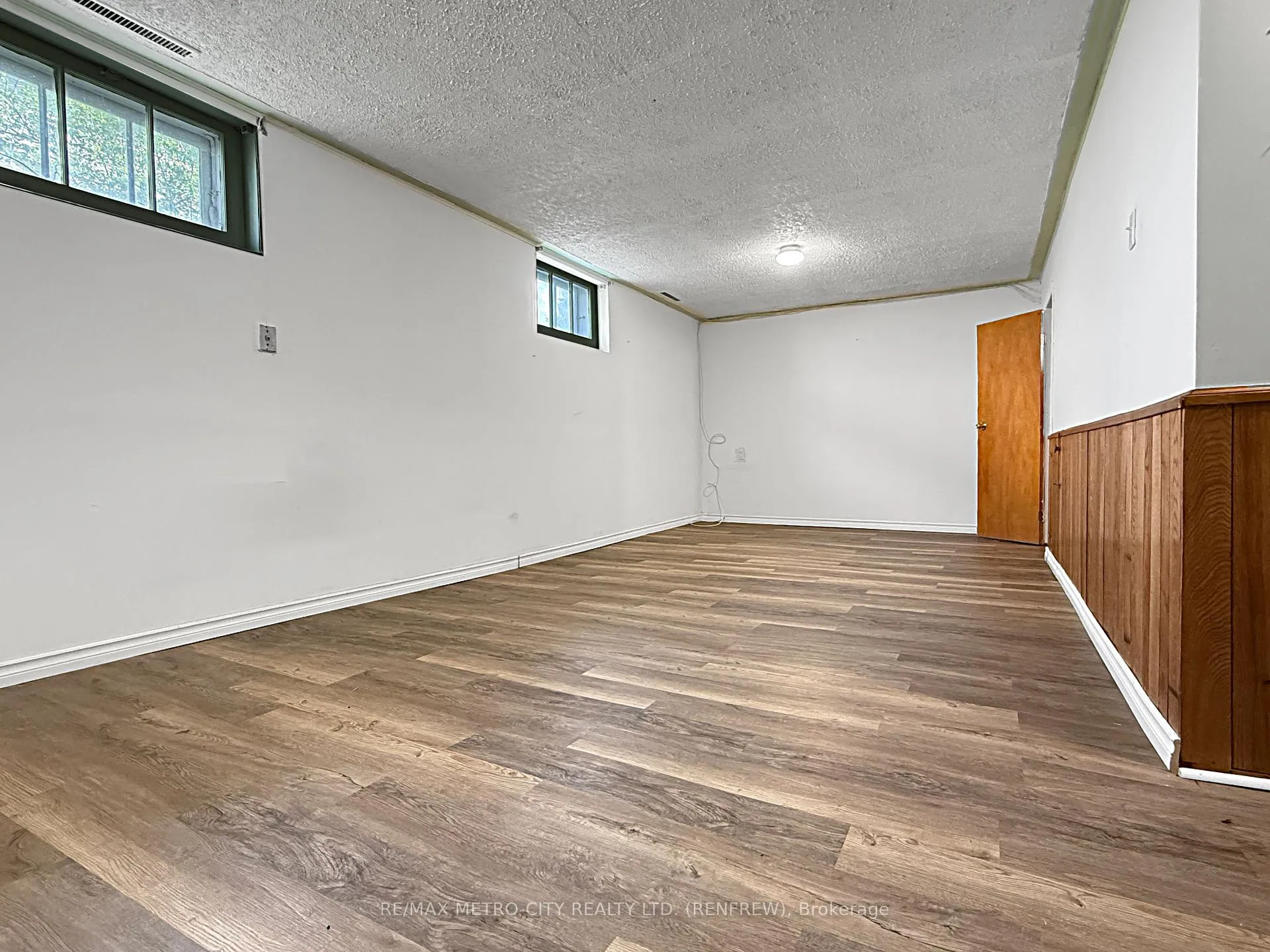 Photo 24 of 597 Fortington Street, Renfrew — HOMEH