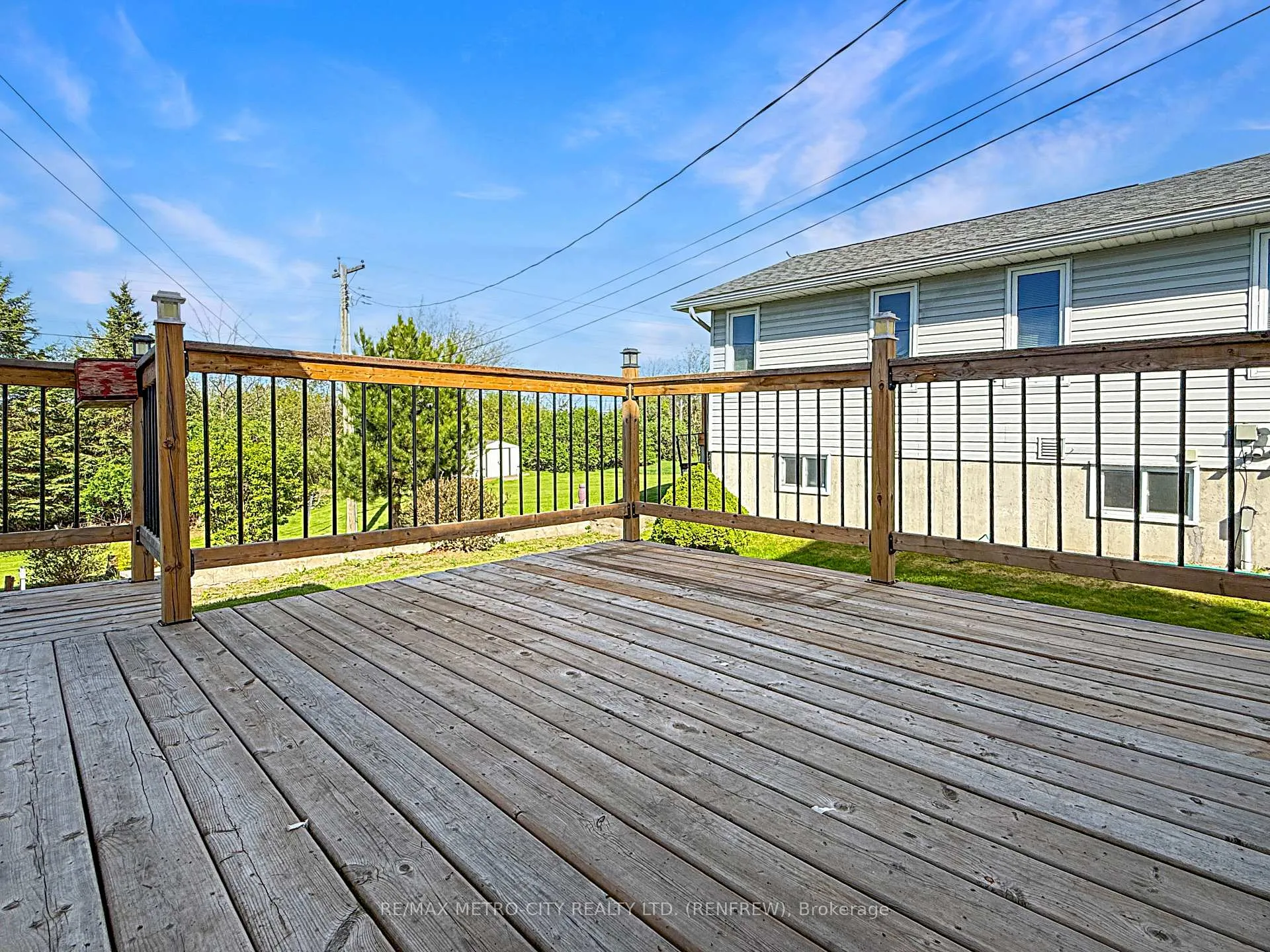 Photo 27 of 597 Fortington Street, Renfrew — HOMEH