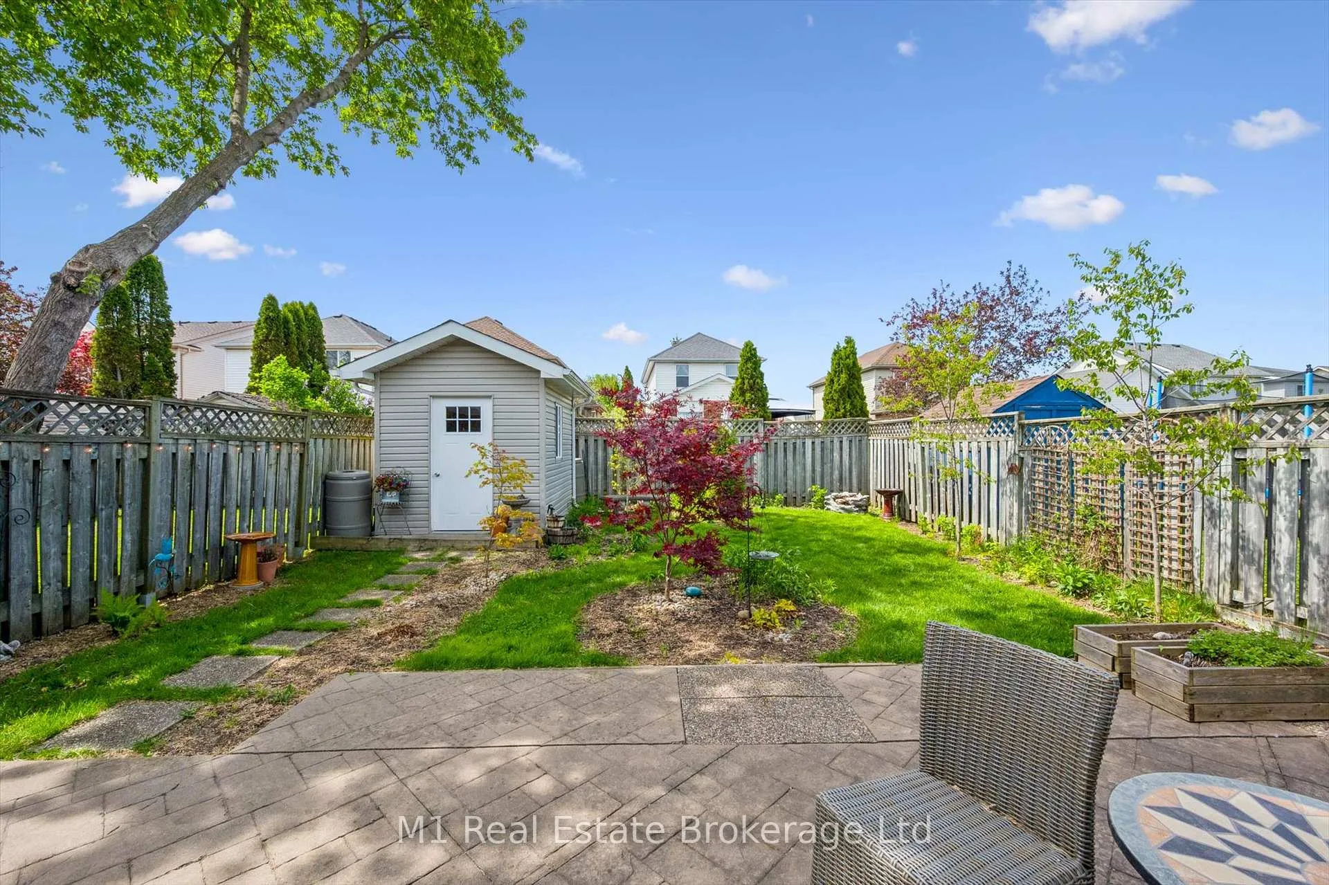 Photo 2 of 82 Starview Crescent, Guelph, Grange Road — HOMEH