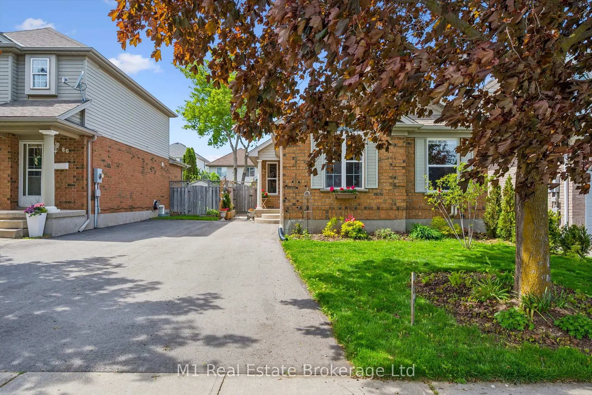 Photo 5 of 82 Starview Crescent, Guelph, Grange Road — HOMEH