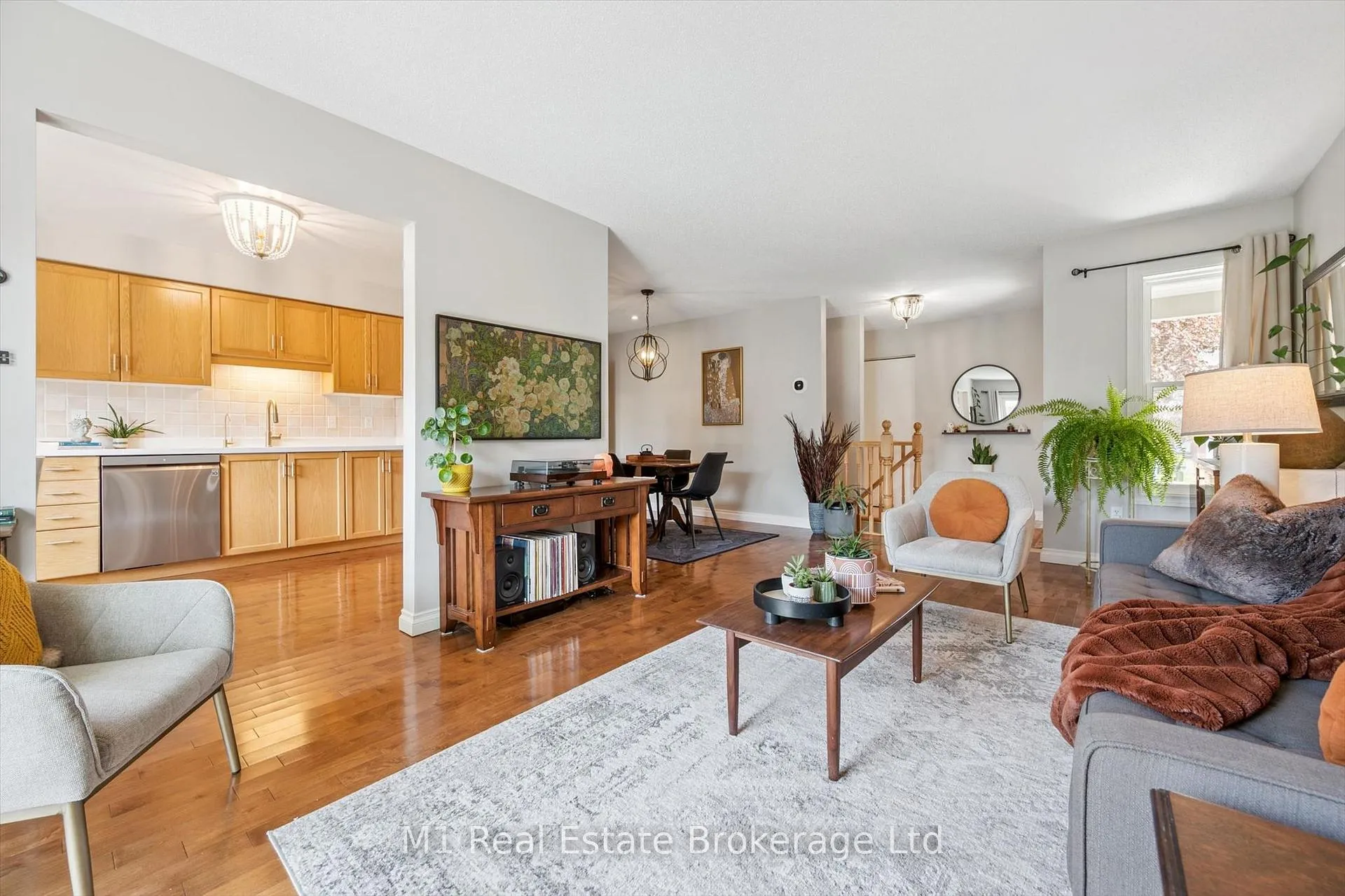 Photo 12 of 82 Starview Crescent, Guelph, Grange Road — HOMEH