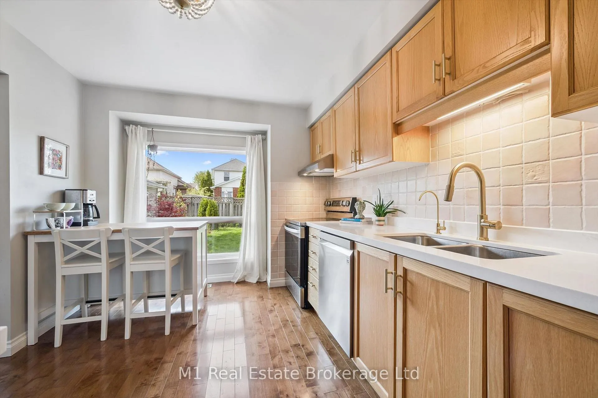 Photo 18 of 82 Starview Crescent, Guelph, Grange Road — HOMEH