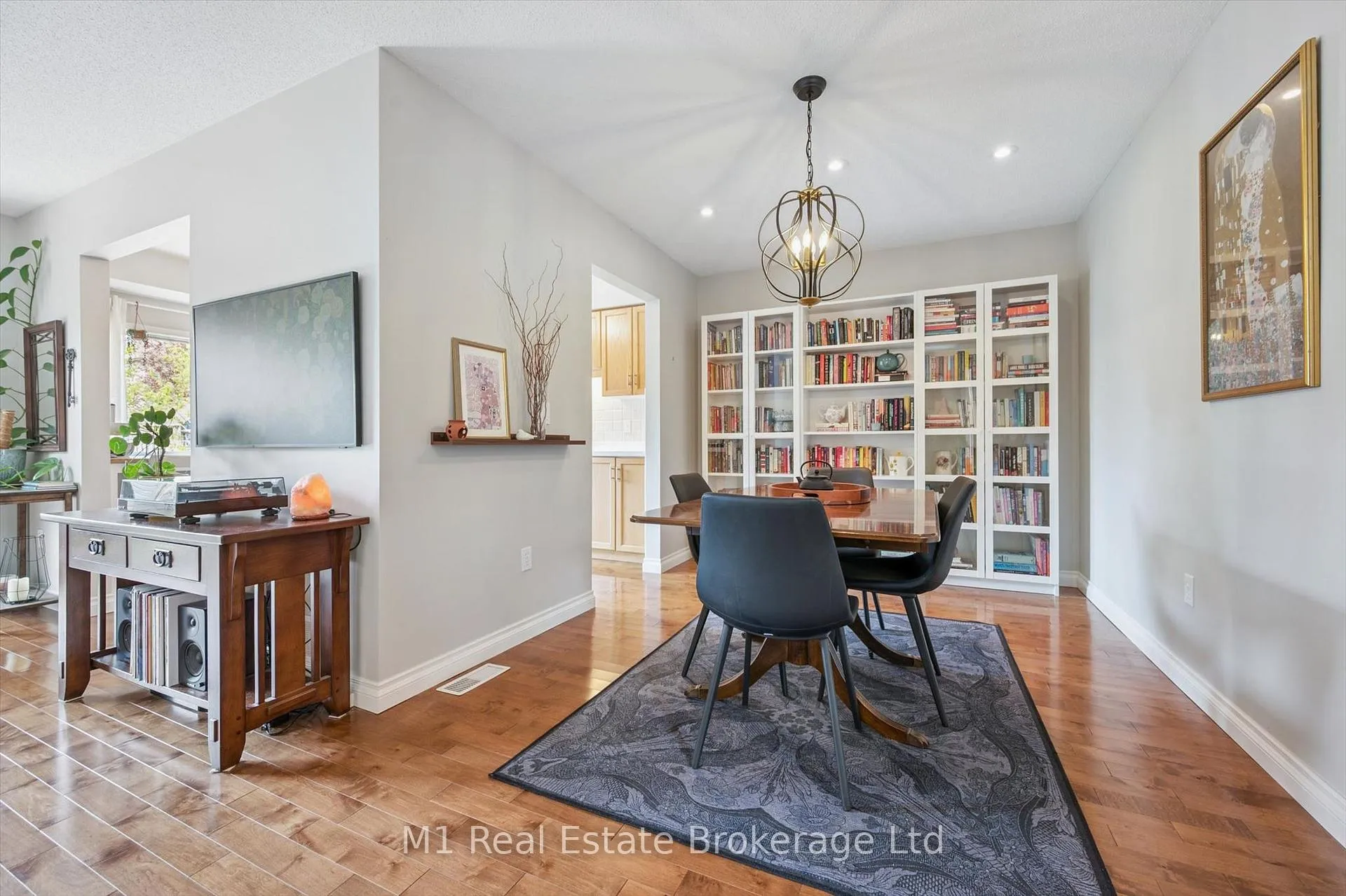 Photo 20 of 82 Starview Crescent, Guelph, Grange Road — HOMEH