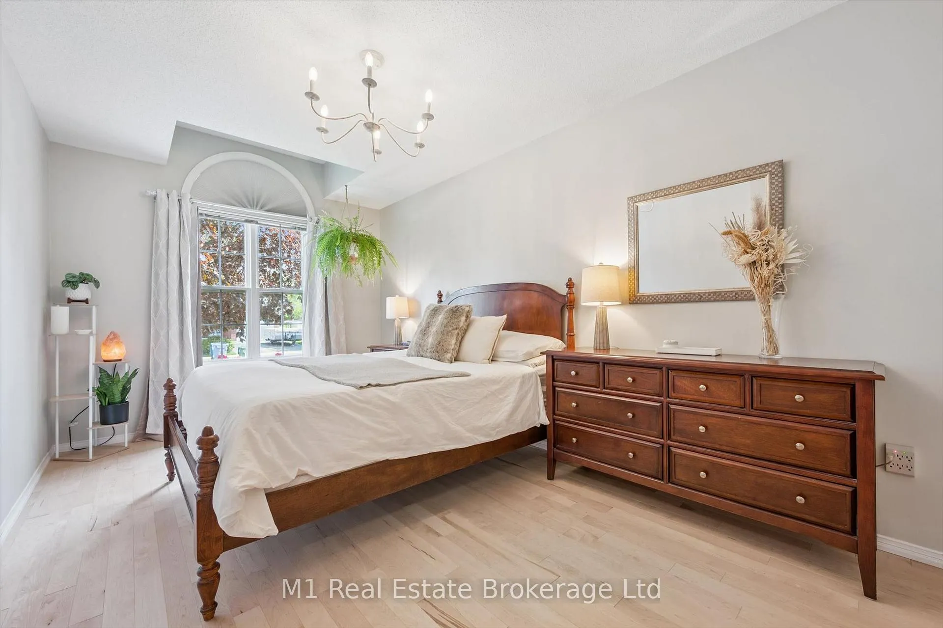 Photo 23 of 82 Starview Crescent, Guelph, Grange Road — HOMEH