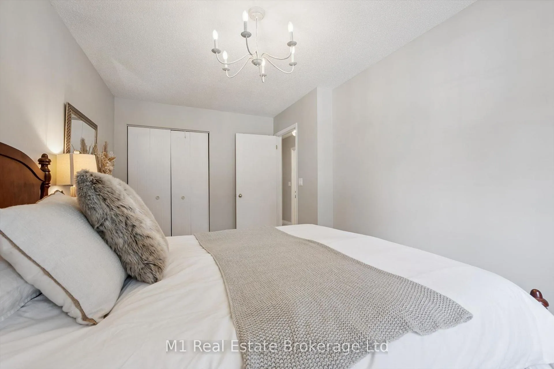 Photo 24 of 82 Starview Crescent, Guelph, Grange Road — HOMEH