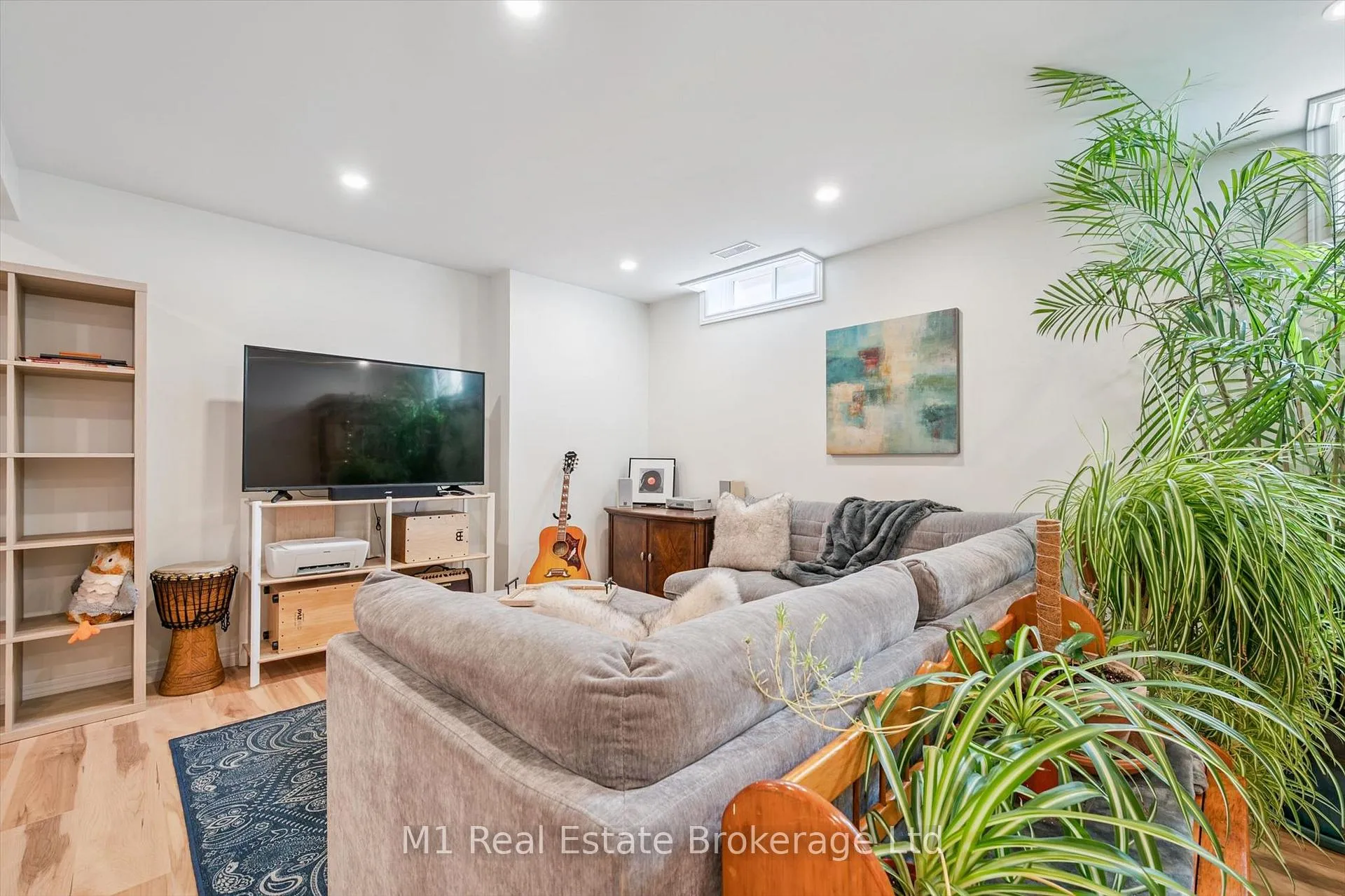 Photo 28 of 82 Starview Crescent, Guelph, Grange Road — HOMEH