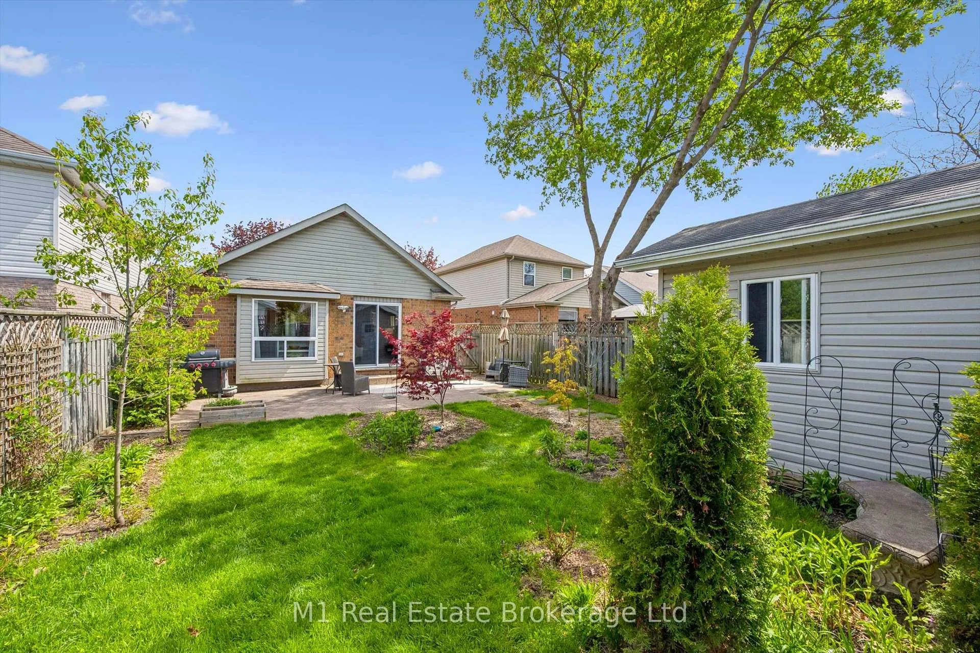 Photo 38 of 82 Starview Crescent, Guelph, Grange Road — HOMEH