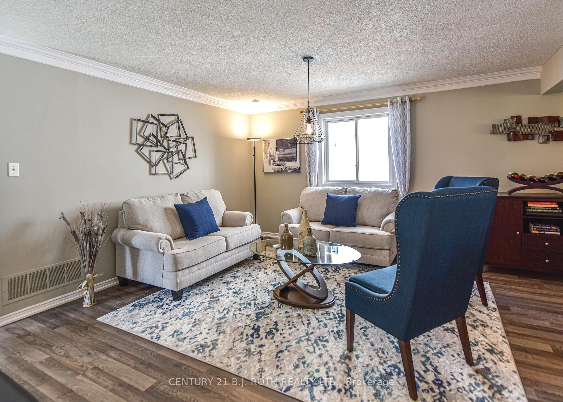 Photo 5 of 60 Simcoe Road, Ramara, Brechin — HOMEH
