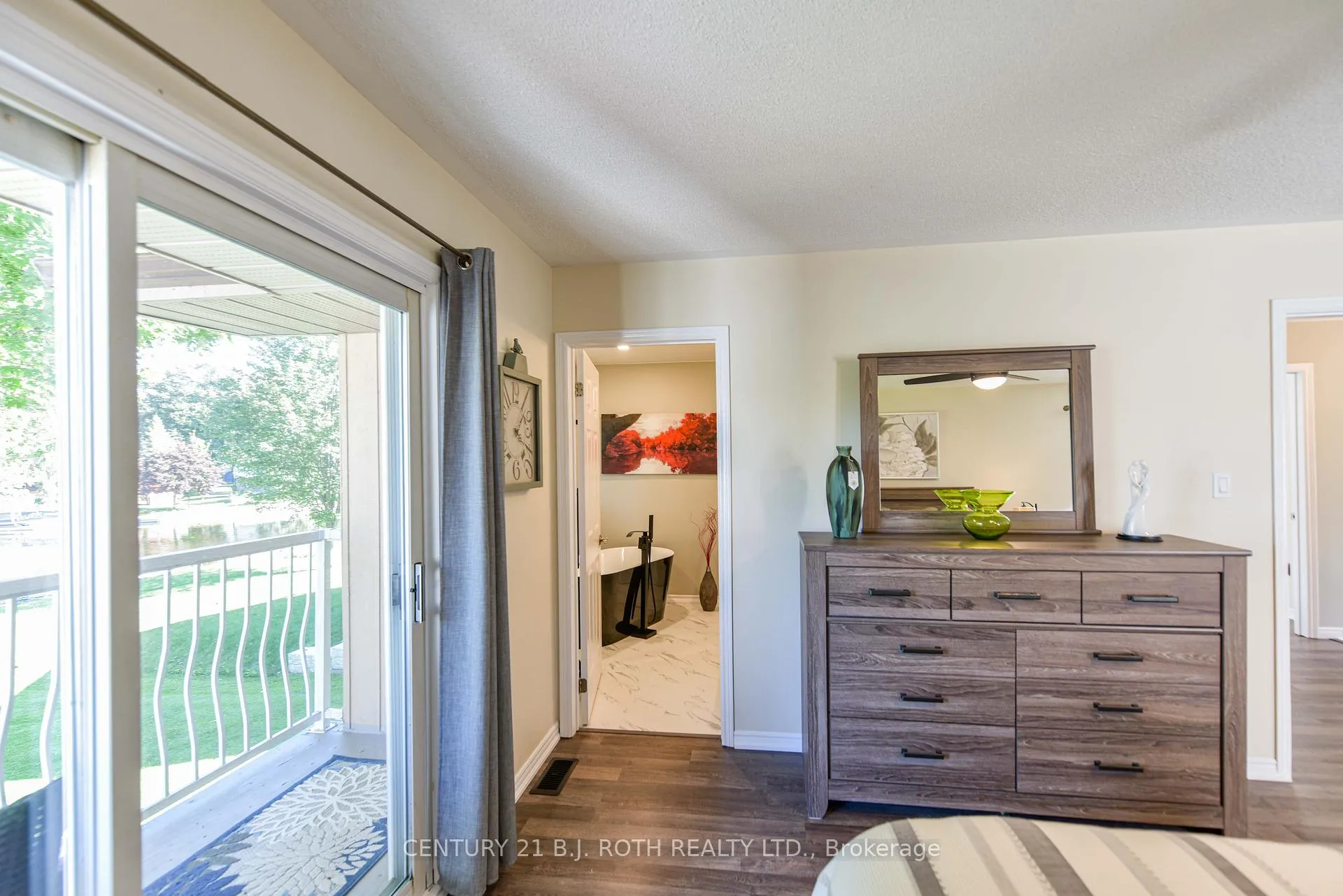 Photo 28 of 60 Simcoe Road, Ramara, Brechin — HOMEH