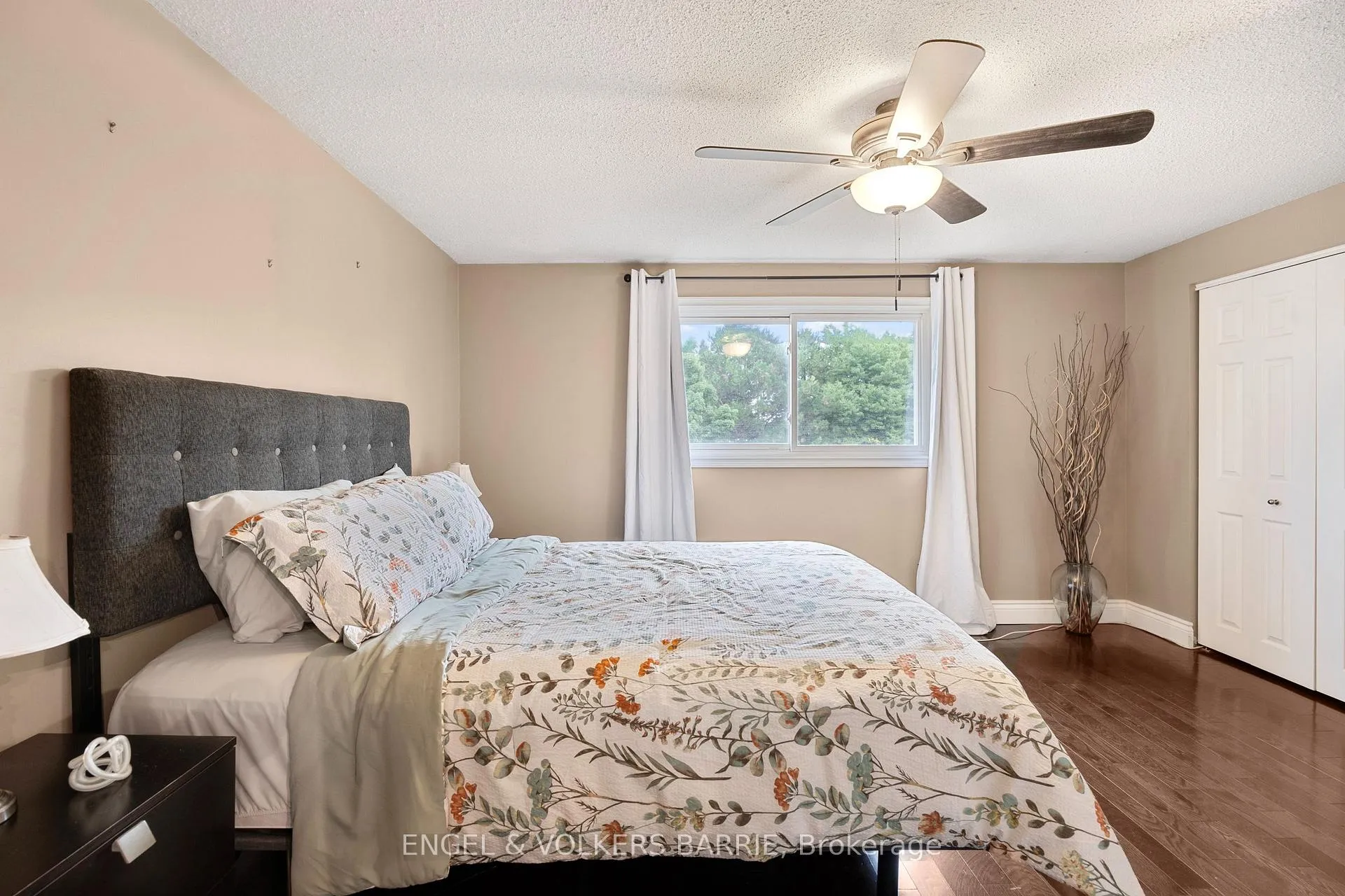 Photo 16 of 1 Aspen Court, Hamilton, Waterdown — HOMEH