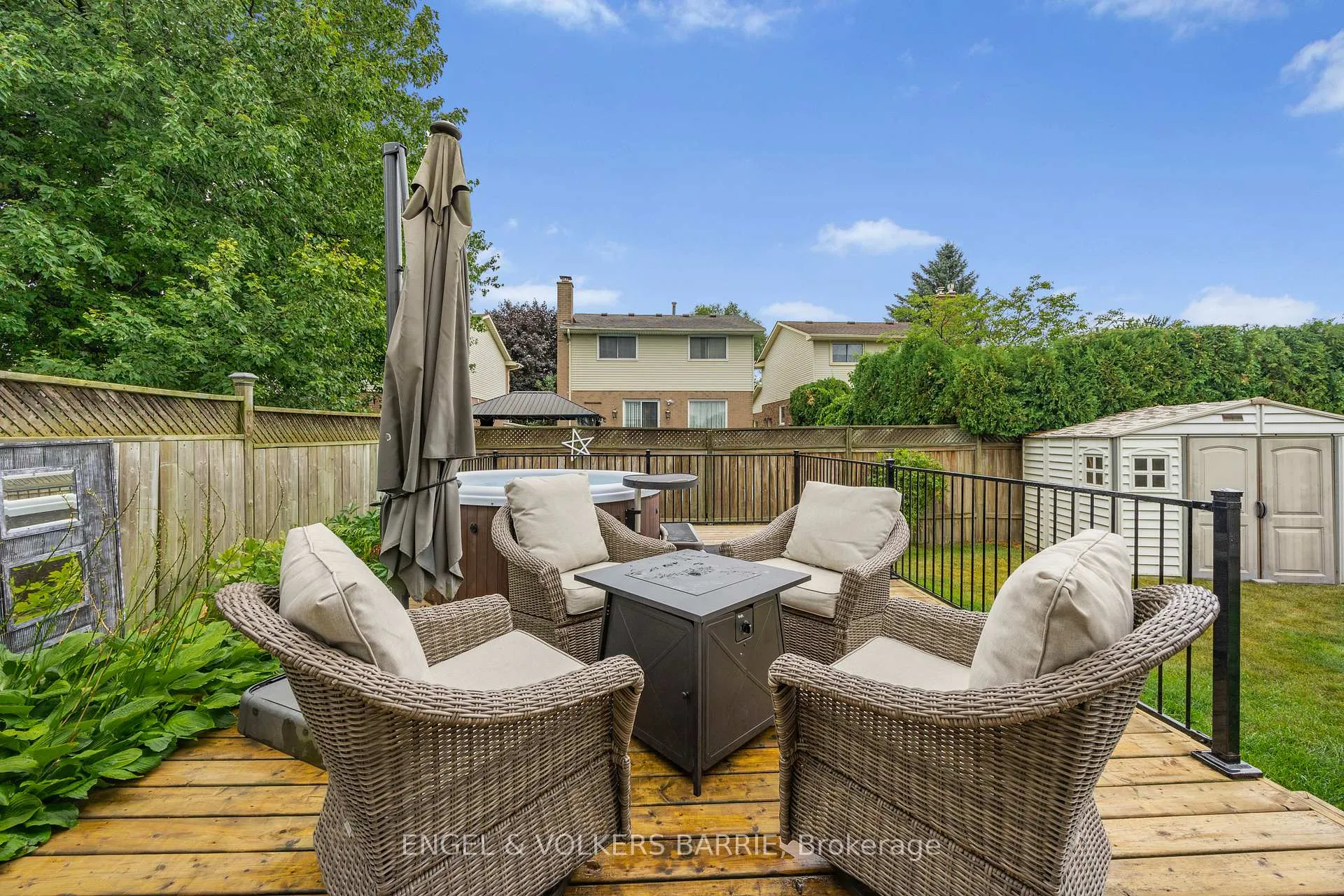 Photo 28 of 1 Aspen Court, Hamilton, Waterdown — HOMEH