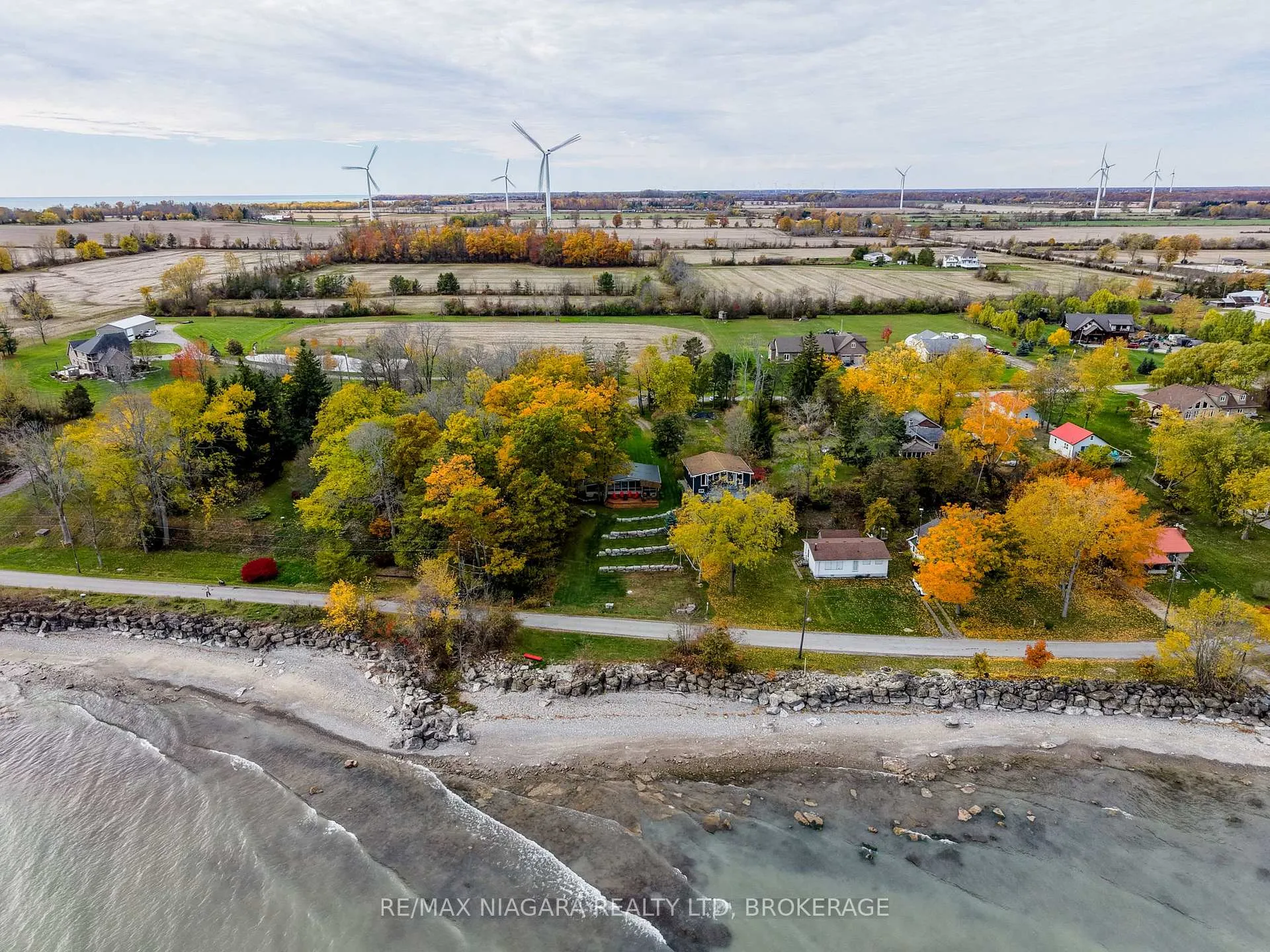 Photo 27 of 42 Mohawk Point Road, Haldimand, Dunnville — HOMEH