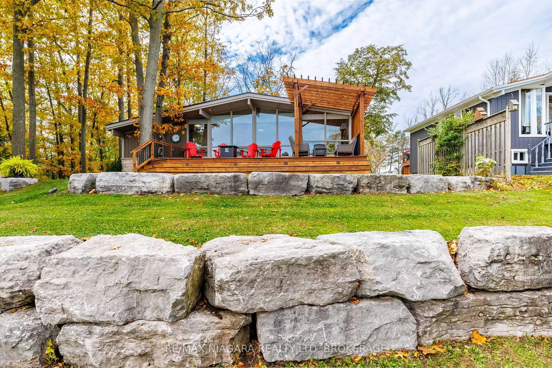 Photo 29 of 42 Mohawk Point Road, Haldimand, Dunnville — HOMEH