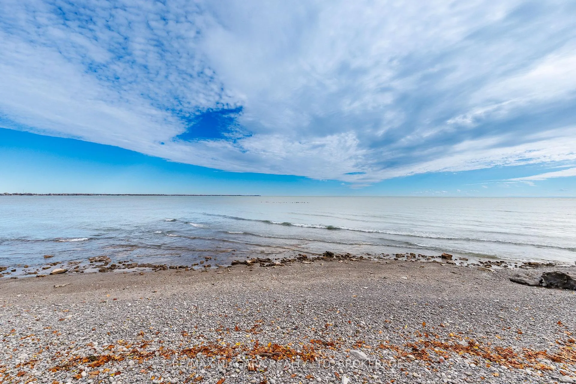 Photo 36 of 42 Mohawk Point Road, Haldimand, Dunnville — HOMEH