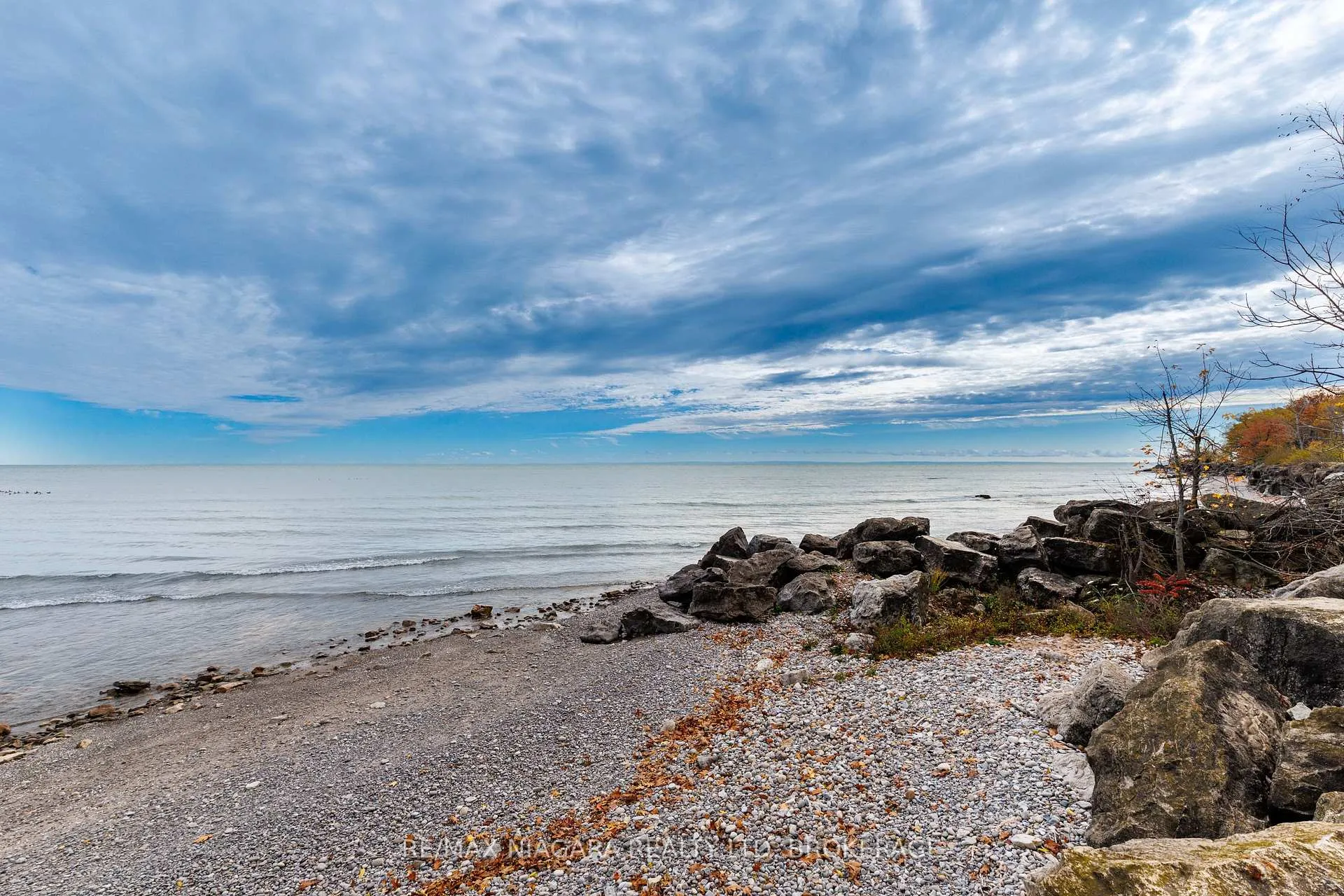 Photo 38 of 42 Mohawk Point Road, Haldimand, Dunnville — HOMEH