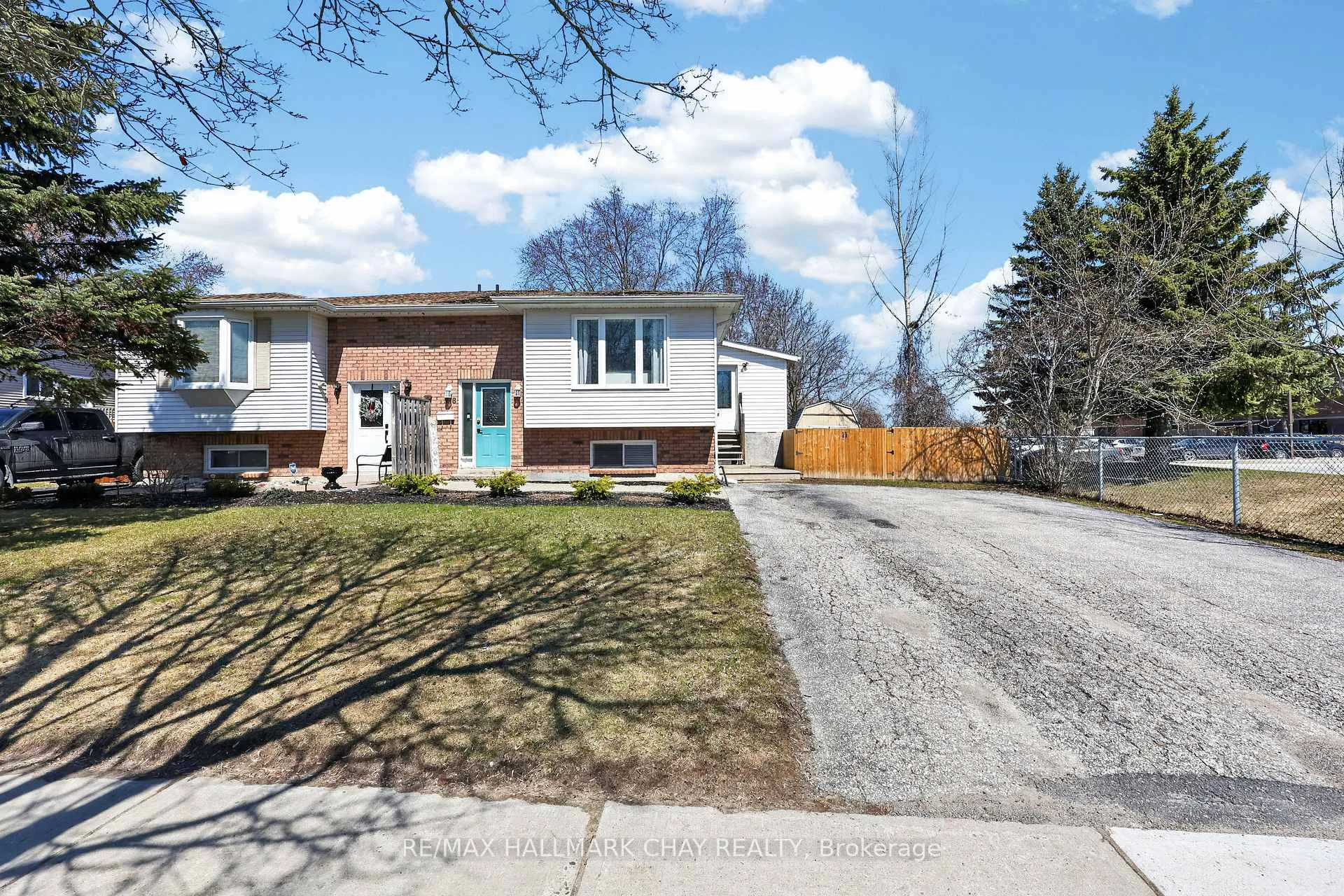 Photo 1 of 58 Biscayne Boulevard, Georgina, Keswick South — HOMEH