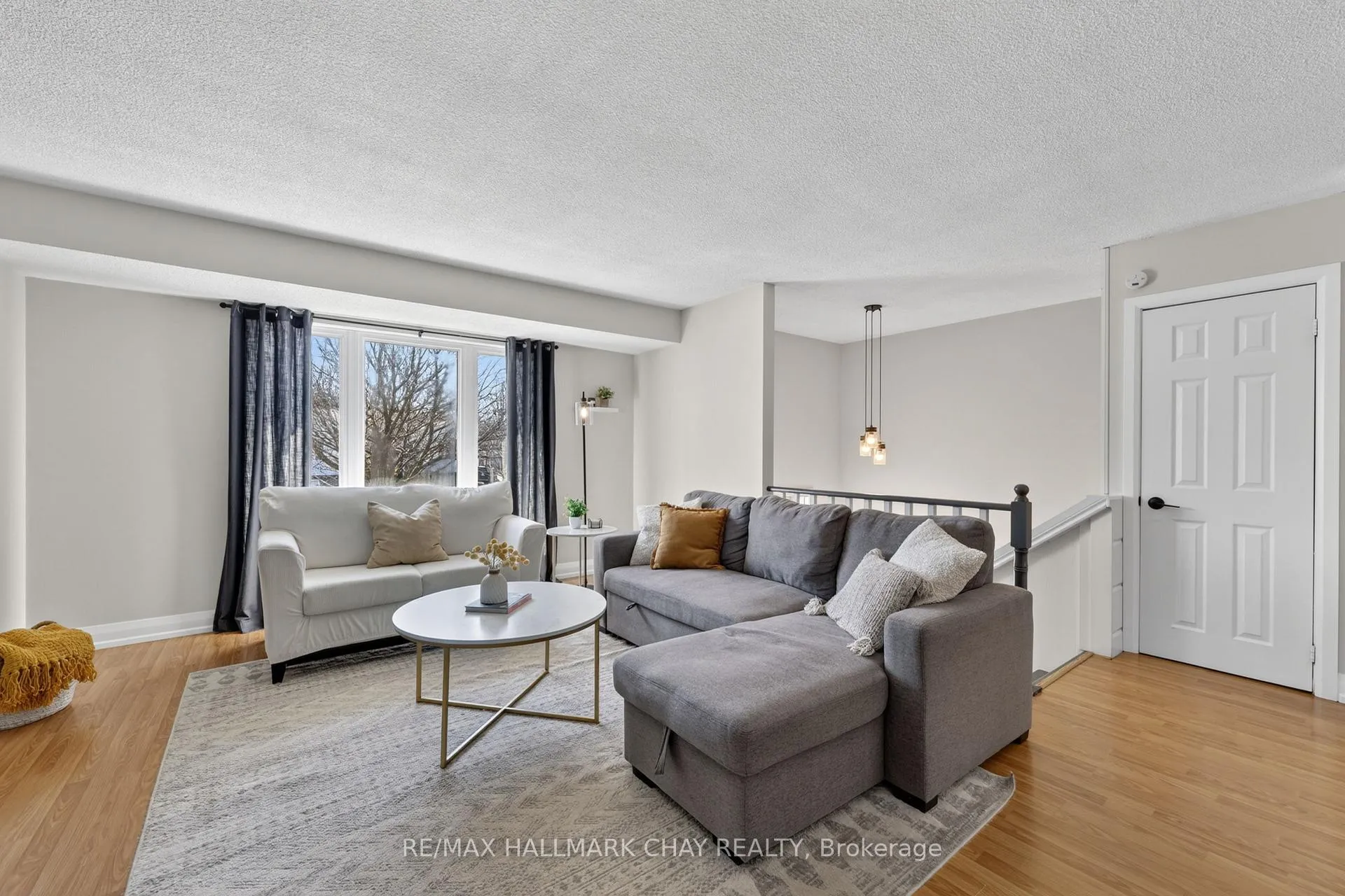 Photo 8 of 58 Biscayne Boulevard, Georgina, Keswick South — HOMEH