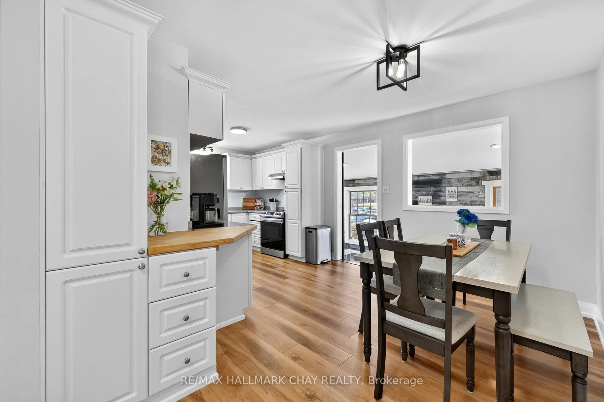 Photo 9 of 58 Biscayne Boulevard, Georgina, Keswick South — HOMEH