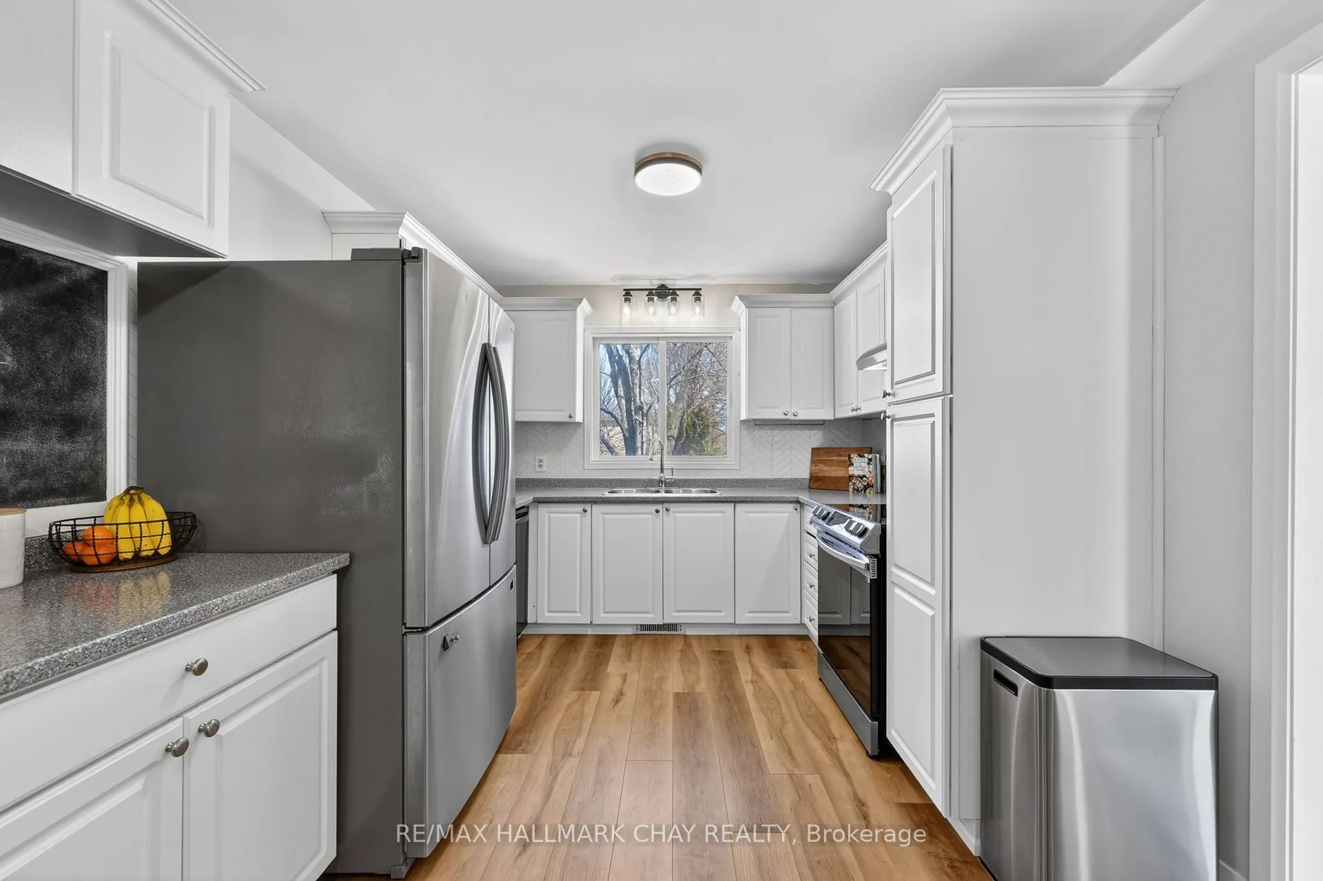 Photo 13 of 58 Biscayne Boulevard, Georgina, Keswick South — HOMEH