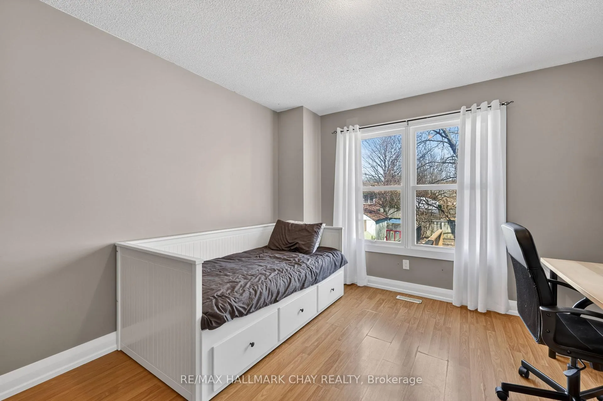 Photo 18 of 58 Biscayne Boulevard, Georgina, Keswick South — HOMEH