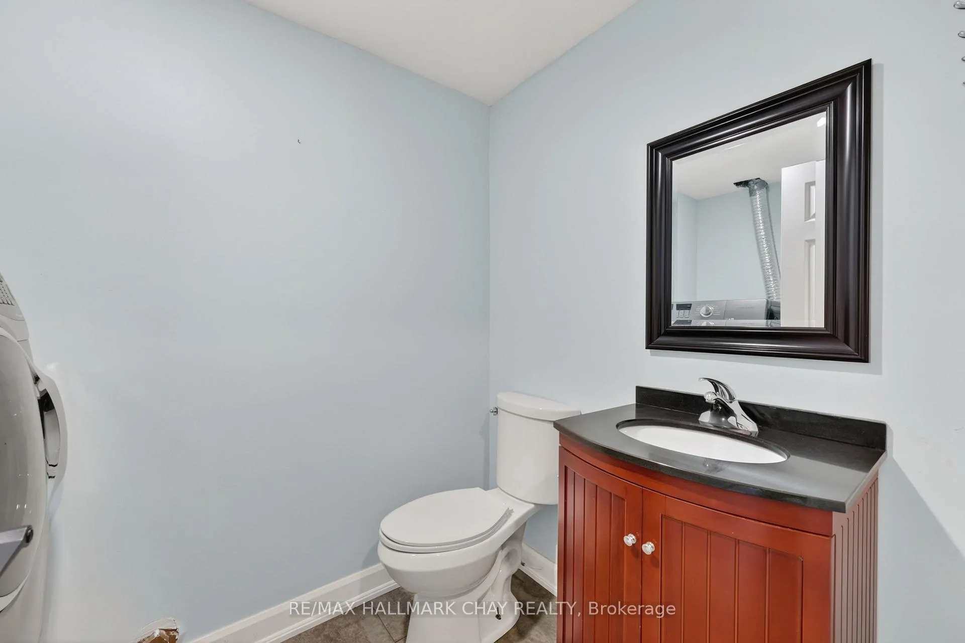 Photo 25 of 58 Biscayne Boulevard, Georgina, Keswick South — HOMEH