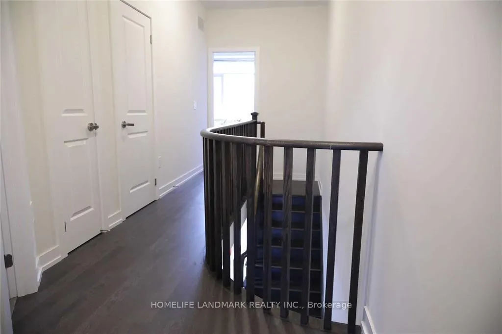 Photo 11 of 169 Salterton Circle, Vaughan, Rural Vaughan — HOMEH