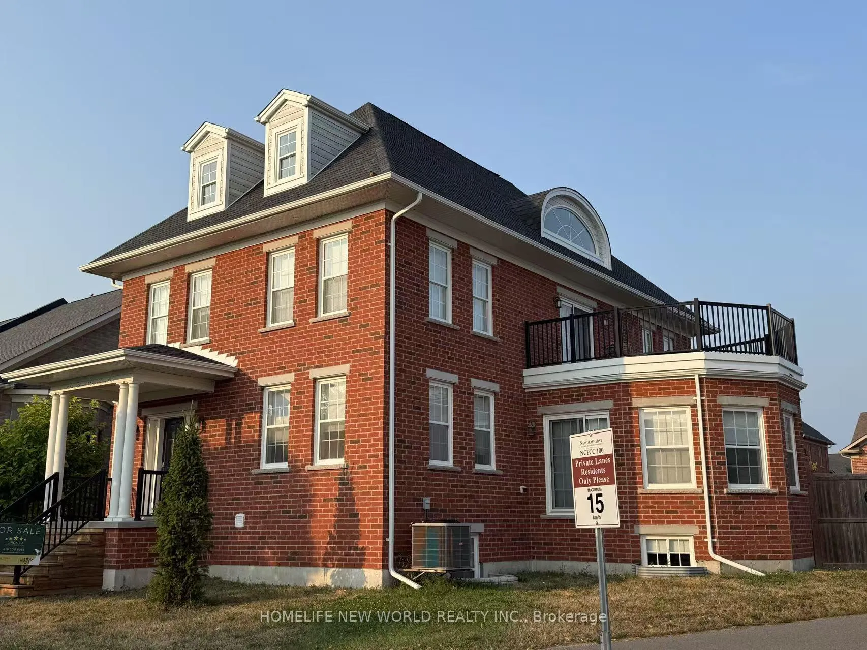 Photo 2 of 724 James Sweetman Avenue, Cobourg — HOMEH