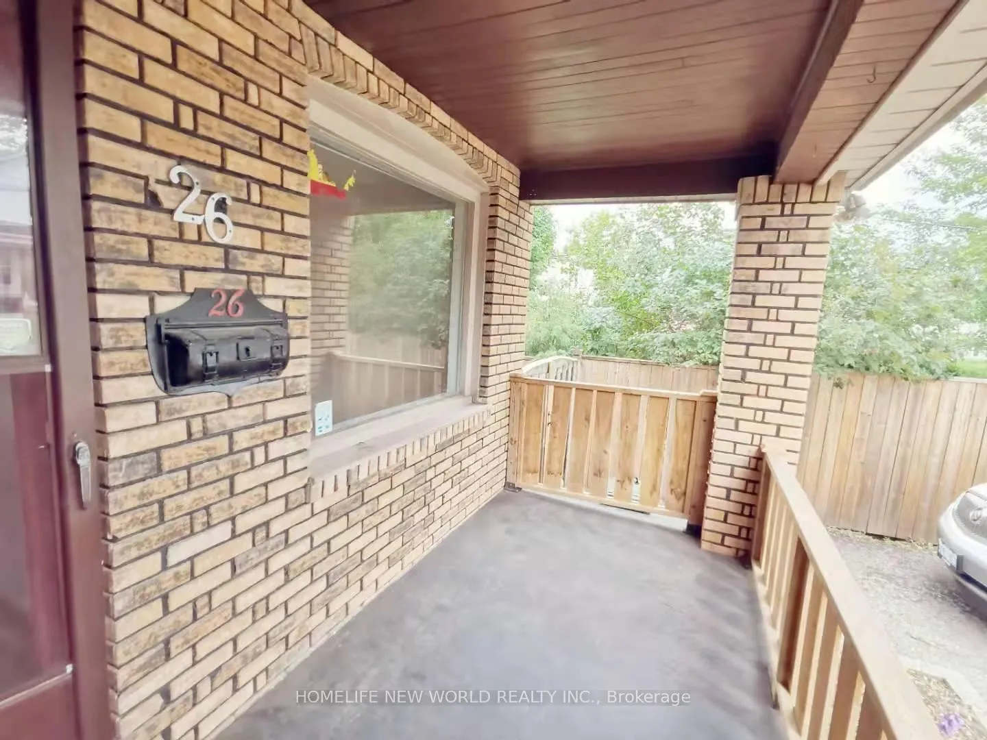 Photo 2 of 26 Epsom U2 Avenue, Toronto, Woodbine-Lumsden — HOMEH