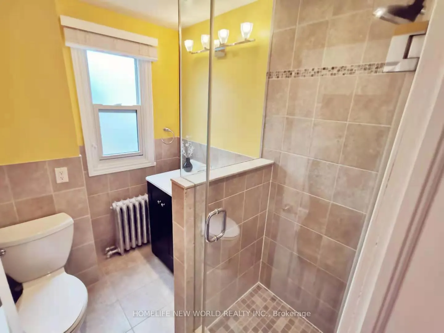 Photo 10 of 26 Epsom U2 Avenue, Toronto, Woodbine-Lumsden — HOMEH