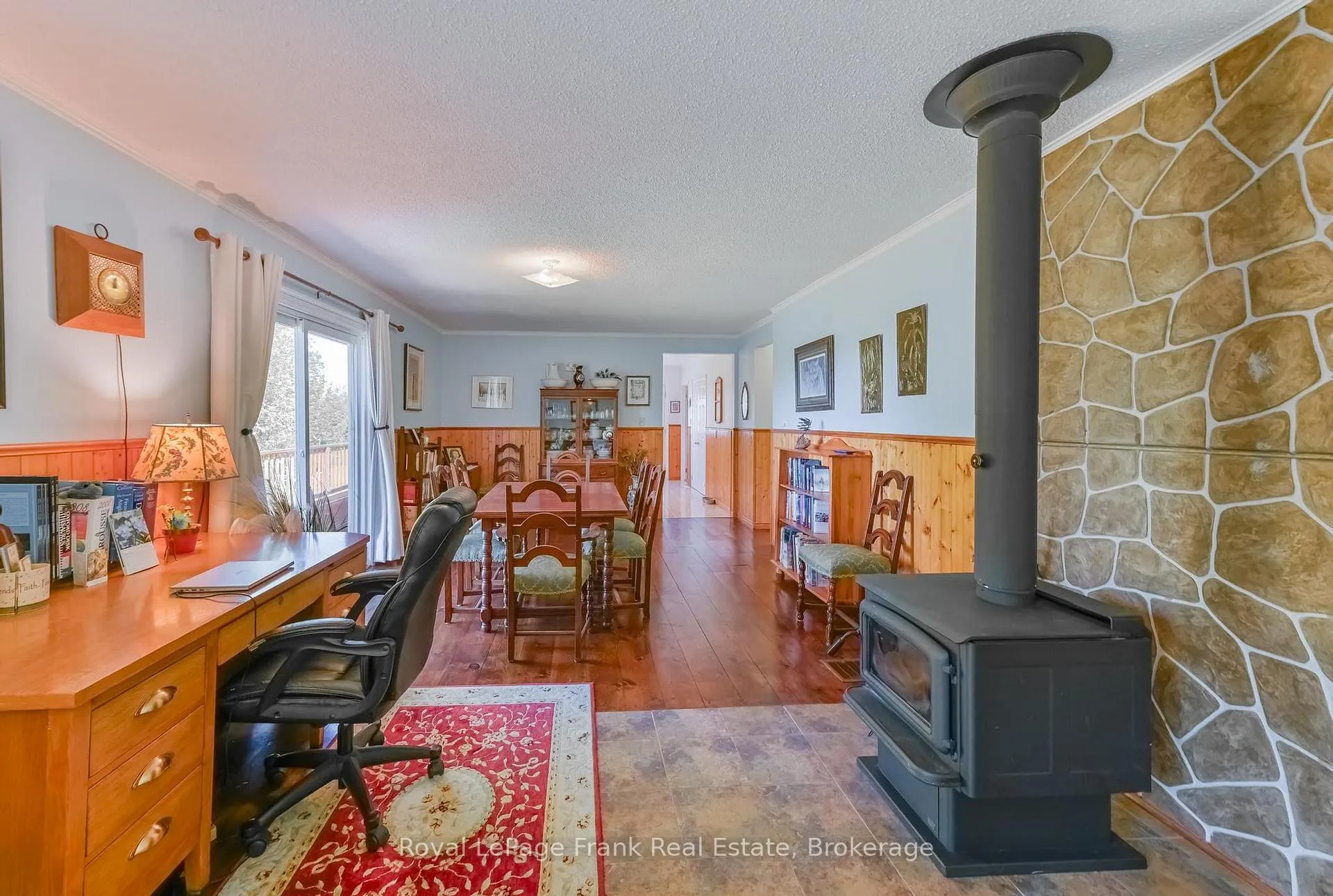 Photo 12 of 835 Kimberly Drive, Selwyn — HOMEH