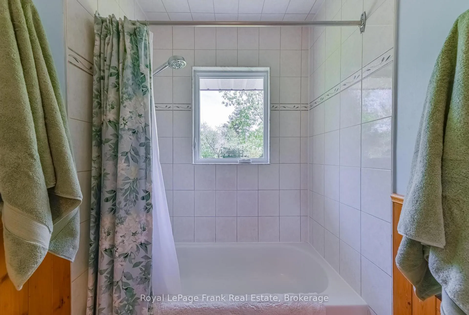 Photo 20 of 835 Kimberly Drive, Selwyn — HOMEH