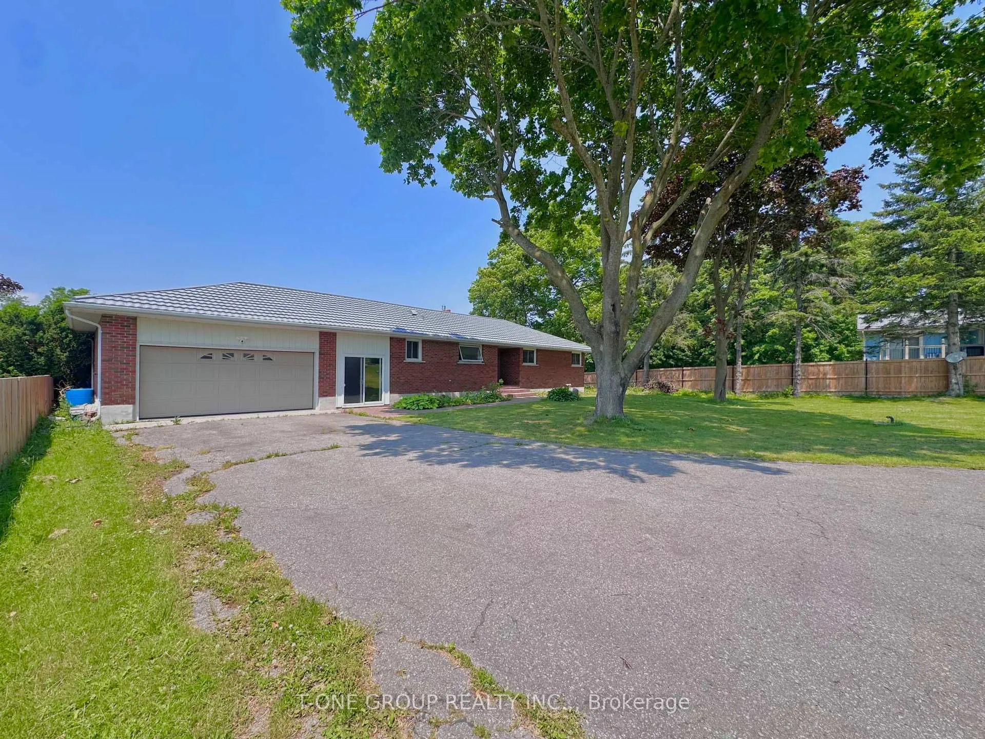 Photo 2 of 1724 County Road 3, Prince Edward County, Ameliasburg Ward — HOMEH