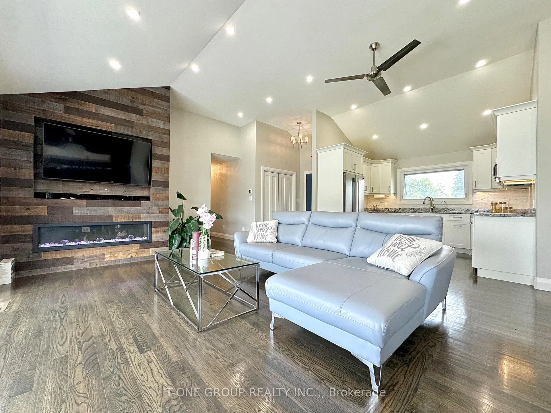 Photo 5 of 1724 County Road 3, Prince Edward County, Ameliasburg Ward — HOMEH