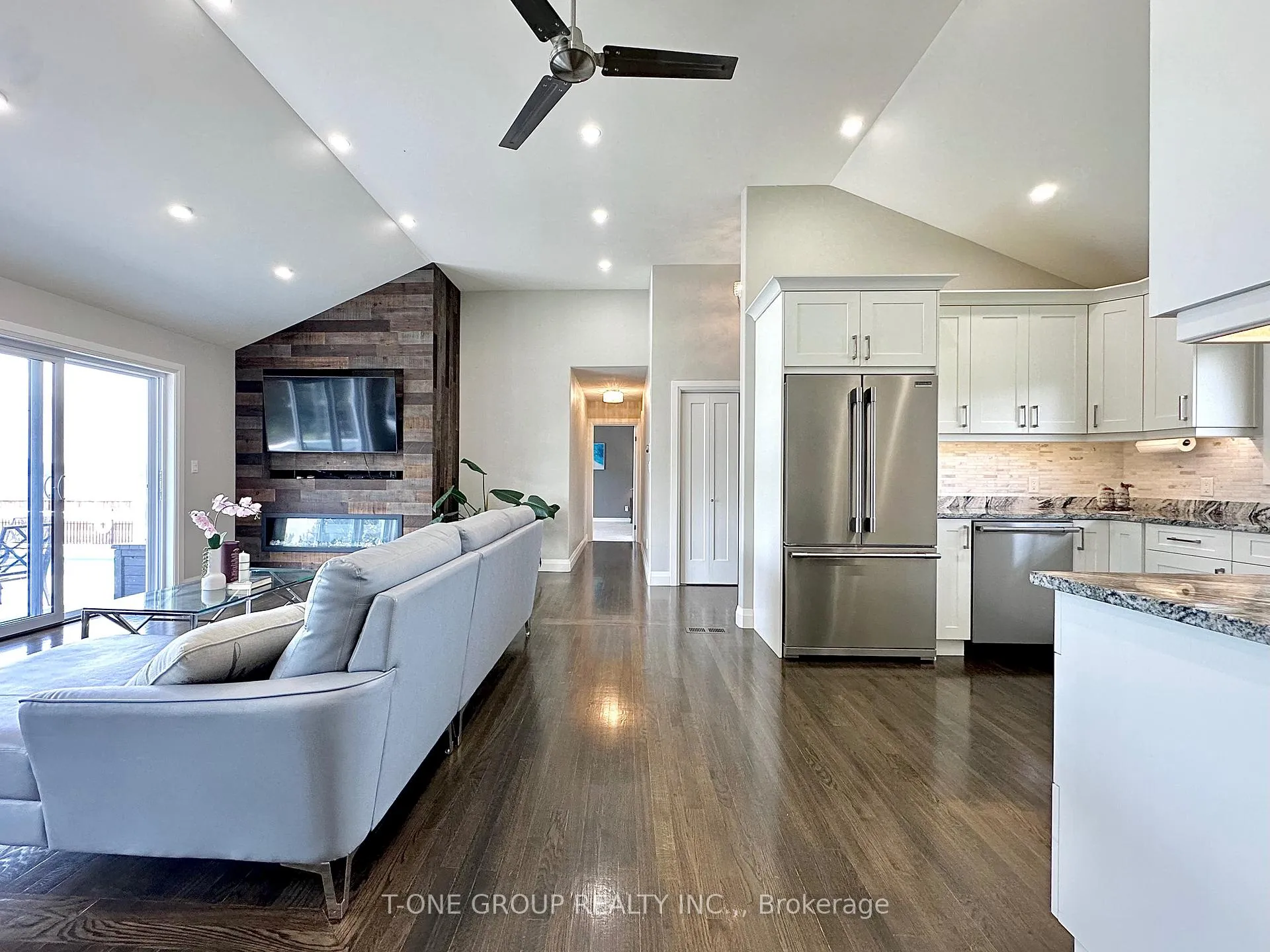 Photo 12 of 1724 County Road 3, Prince Edward County, Ameliasburg Ward — HOMEH