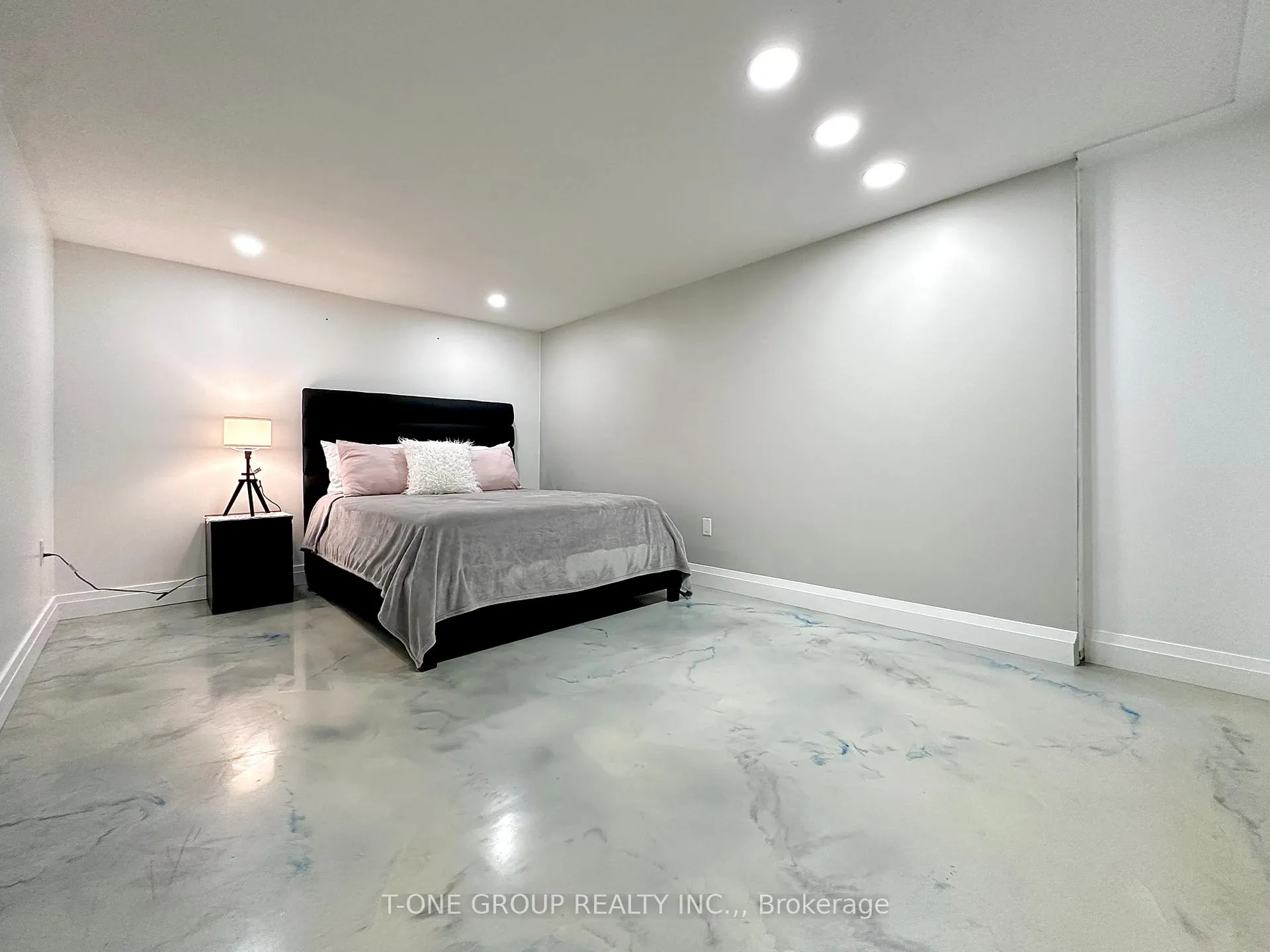 Photo 30 of 1724 County Road 3, Prince Edward County, Ameliasburg Ward — HOMEH