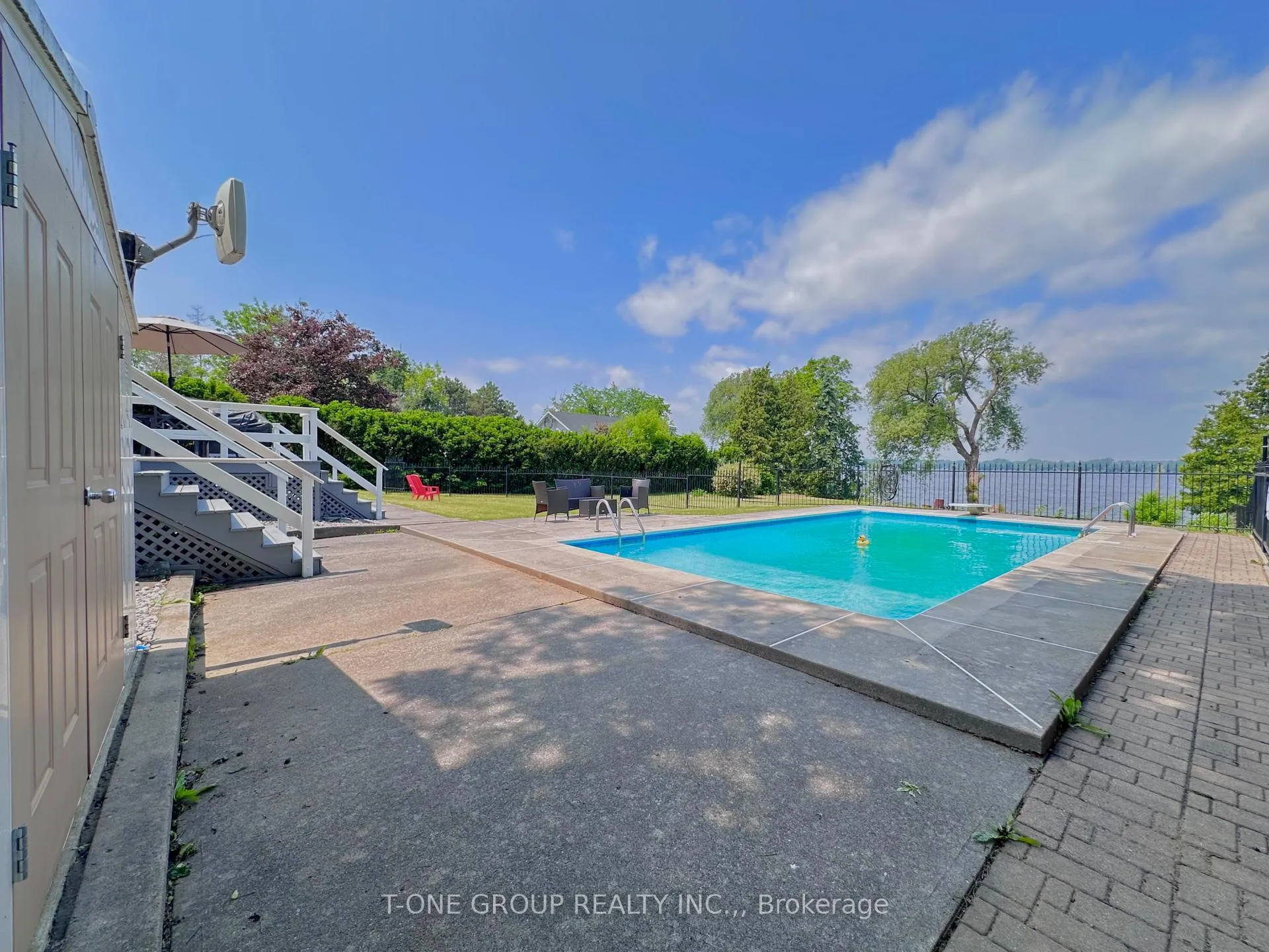 Photo 37 of 1724 County Road 3, Prince Edward County, Ameliasburg Ward — HOMEH