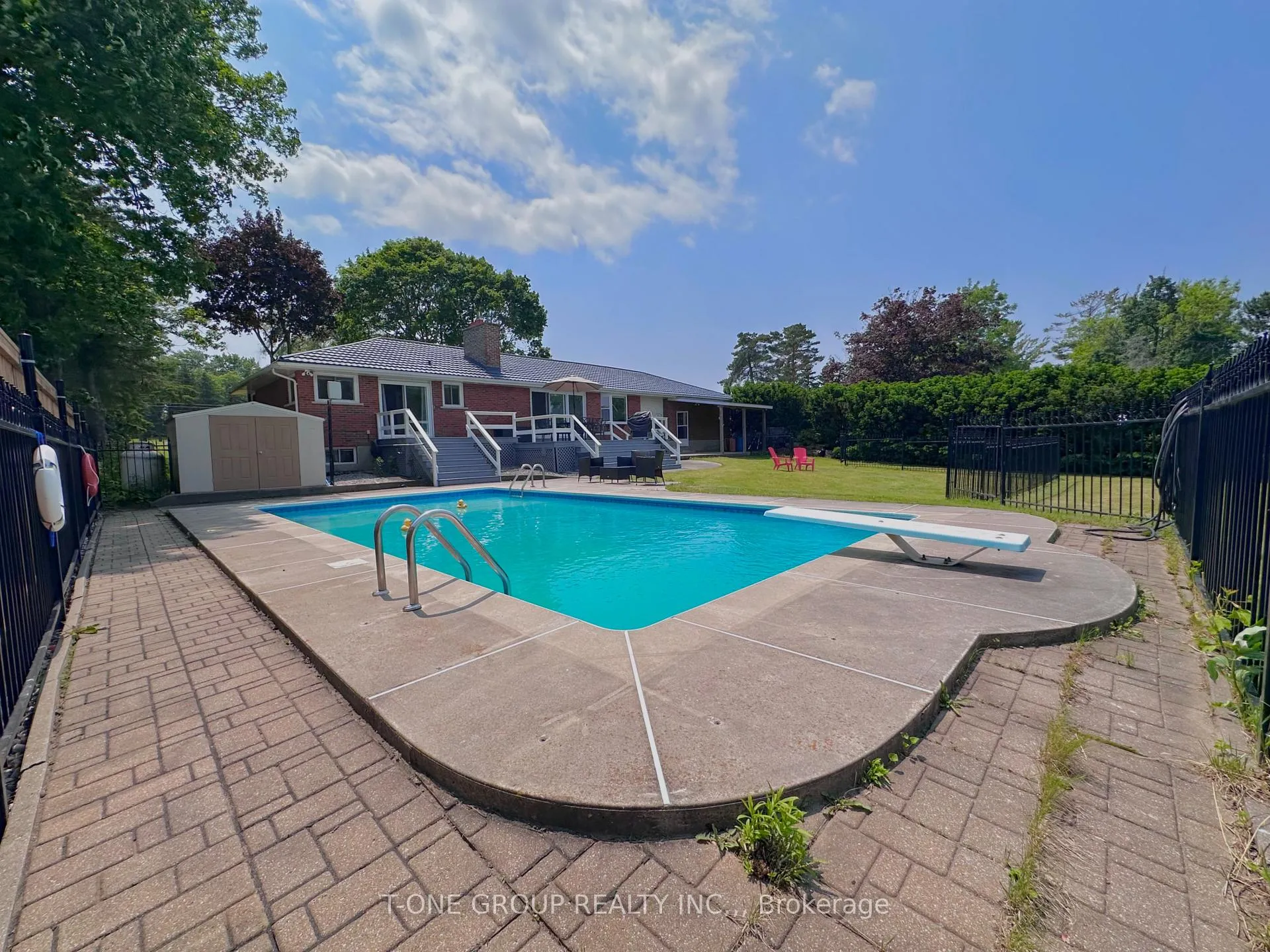 Photo 38 of 1724 County Road 3, Prince Edward County, Ameliasburg Ward — HOMEH