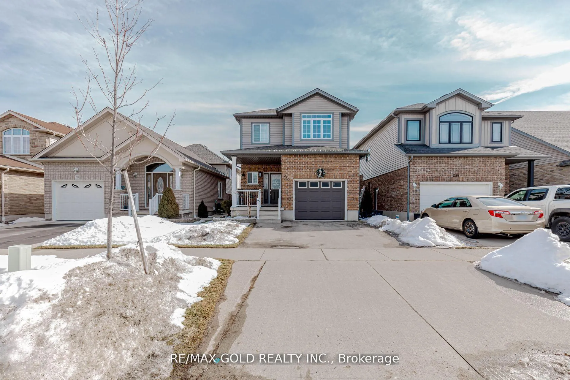 Photo 1 of 240 Birkinshaw Road, Cambridge, Christopher-Champlain — HOMEH