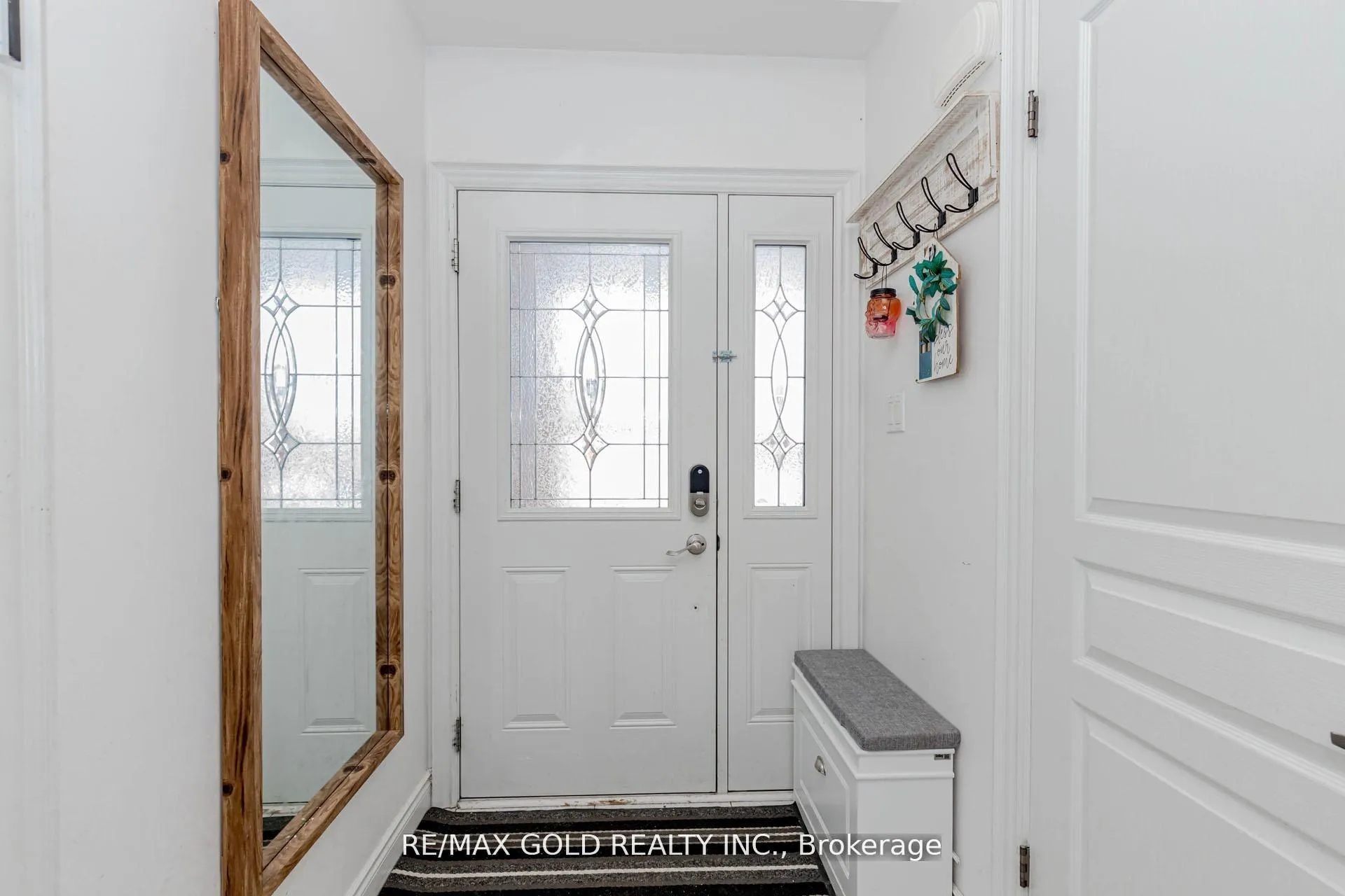 Photo 4 of 240 Birkinshaw Road, Cambridge, Christopher-Champlain — HOMEH