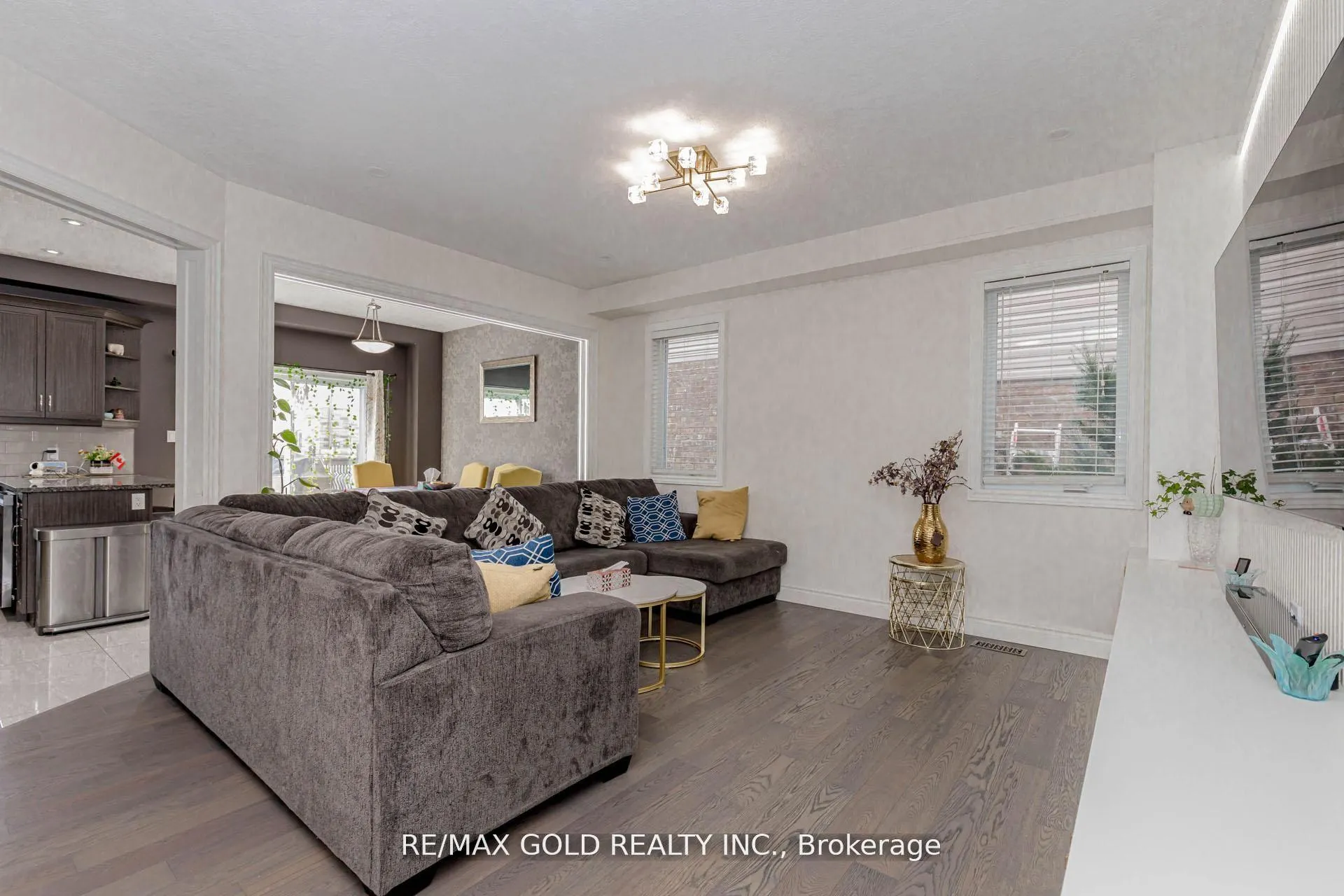 Photo 7 of 240 Birkinshaw Road, Cambridge, Christopher-Champlain — HOMEH