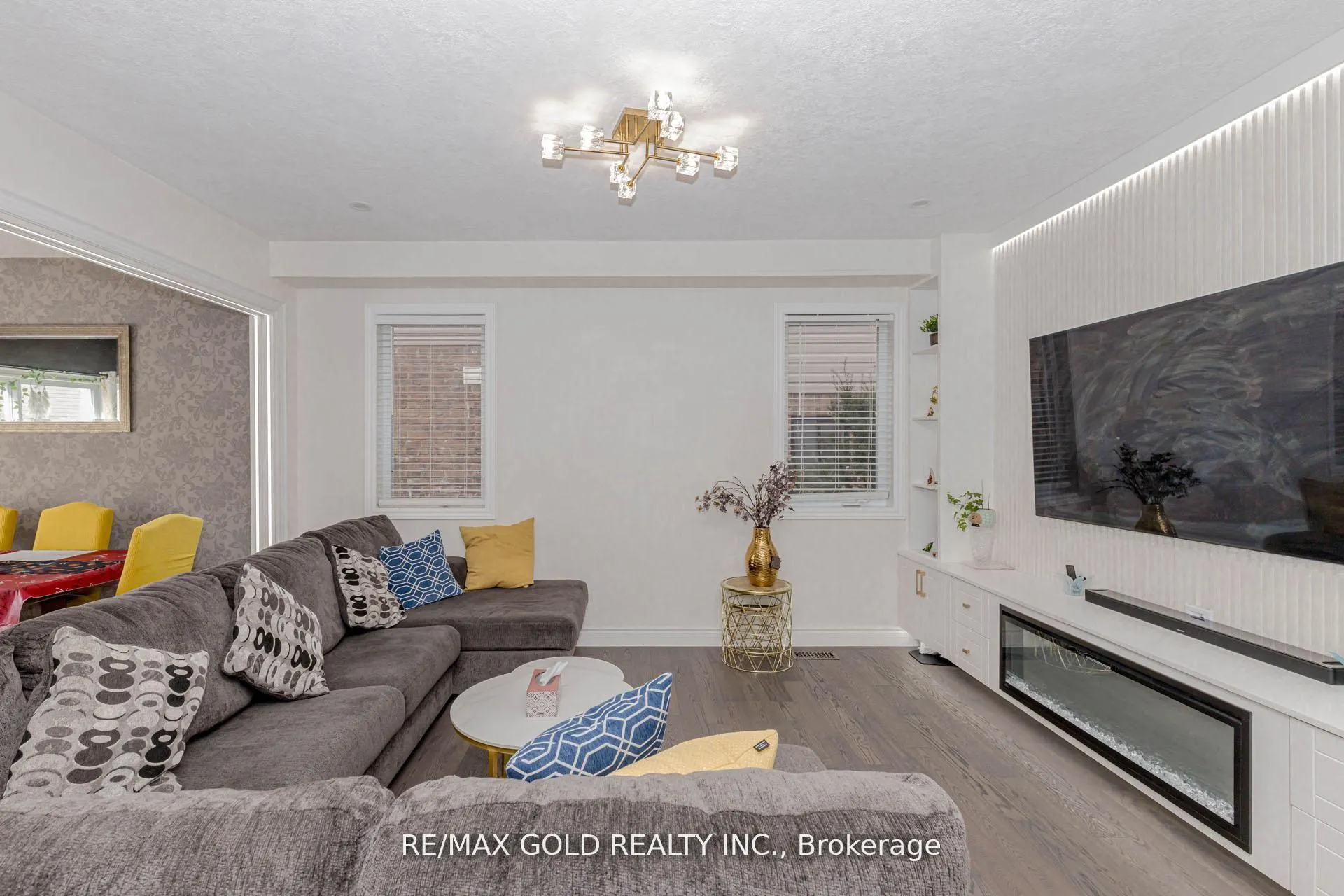 Photo 8 of 240 Birkinshaw Road, Cambridge, Christopher-Champlain — HOMEH