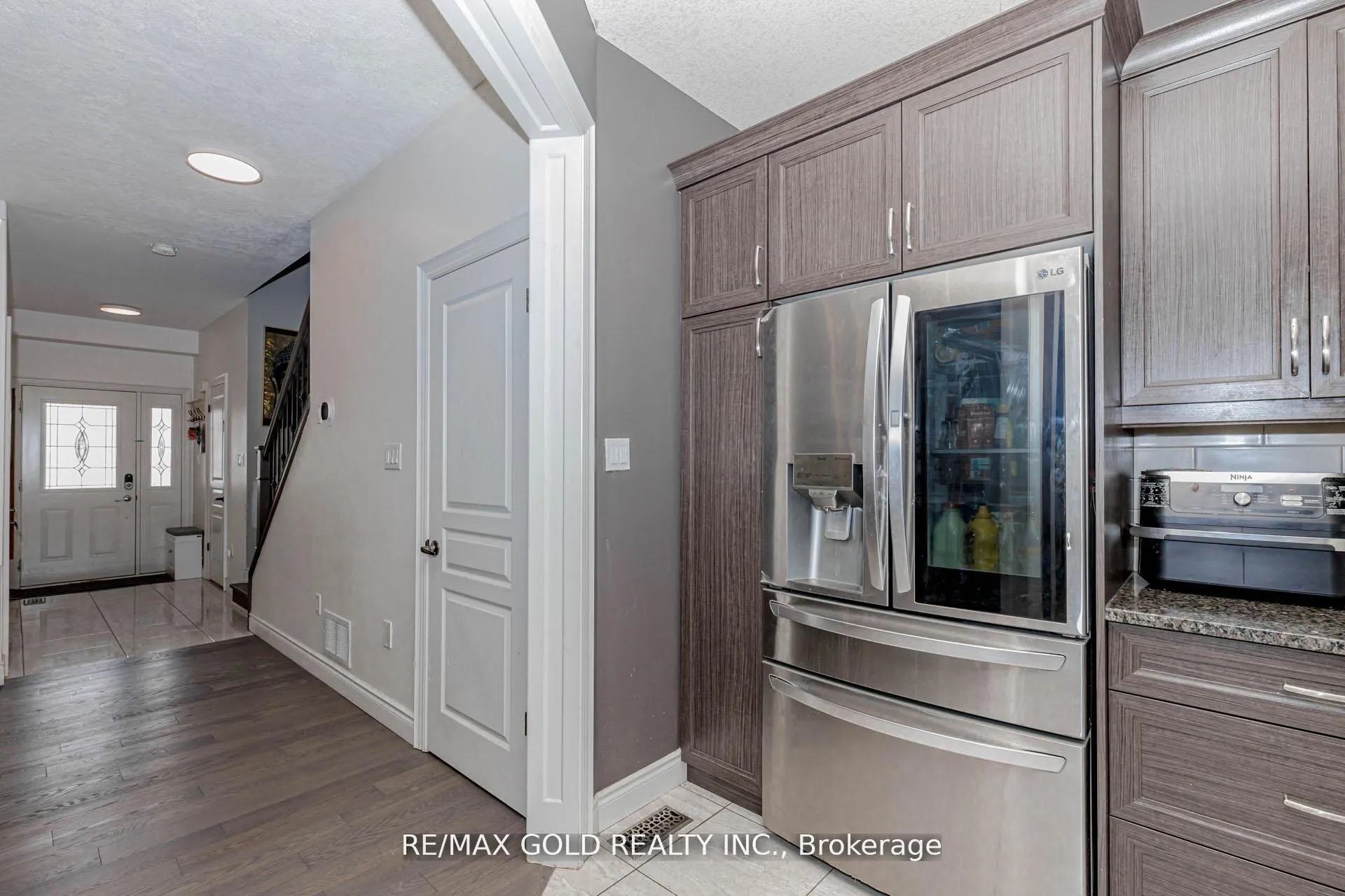 Photo 17 of 240 Birkinshaw Road, Cambridge, Christopher-Champlain — HOMEH