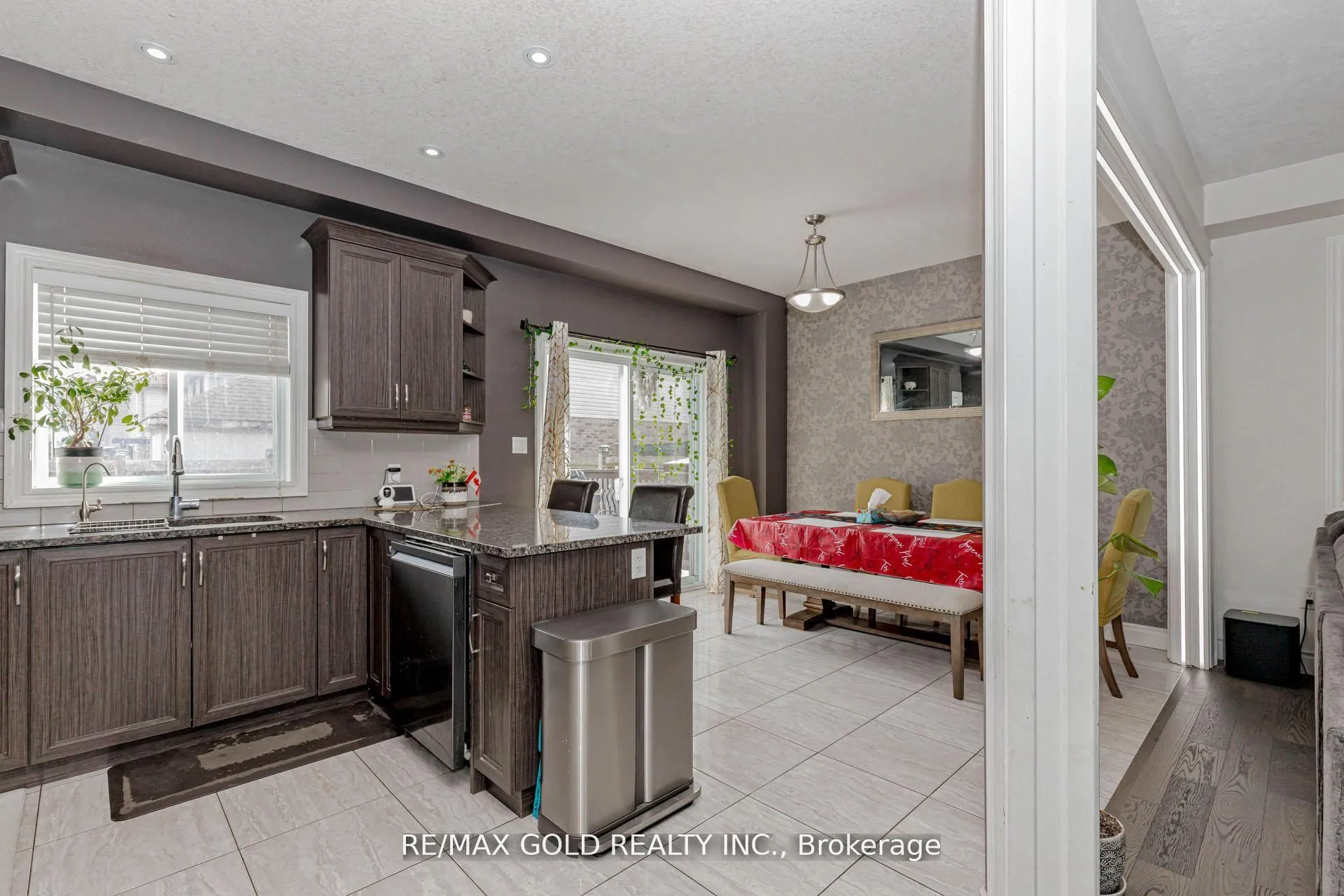 Photo 19 of 240 Birkinshaw Road, Cambridge, Christopher-Champlain — HOMEH
