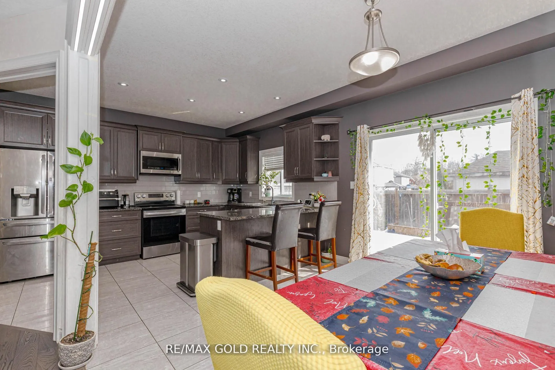 Photo 23 of 240 Birkinshaw Road, Cambridge, Christopher-Champlain — HOMEH