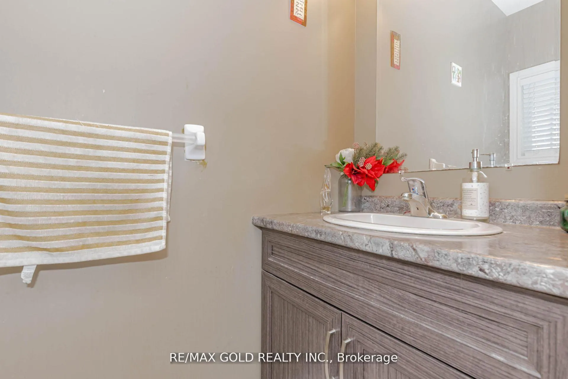 Photo 25 of 240 Birkinshaw Road, Cambridge, Christopher-Champlain — HOMEH