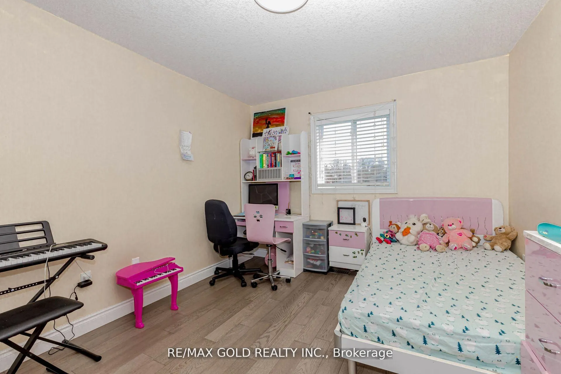 Photo 42 of 240 Birkinshaw Road, Cambridge, Christopher-Champlain — HOMEH