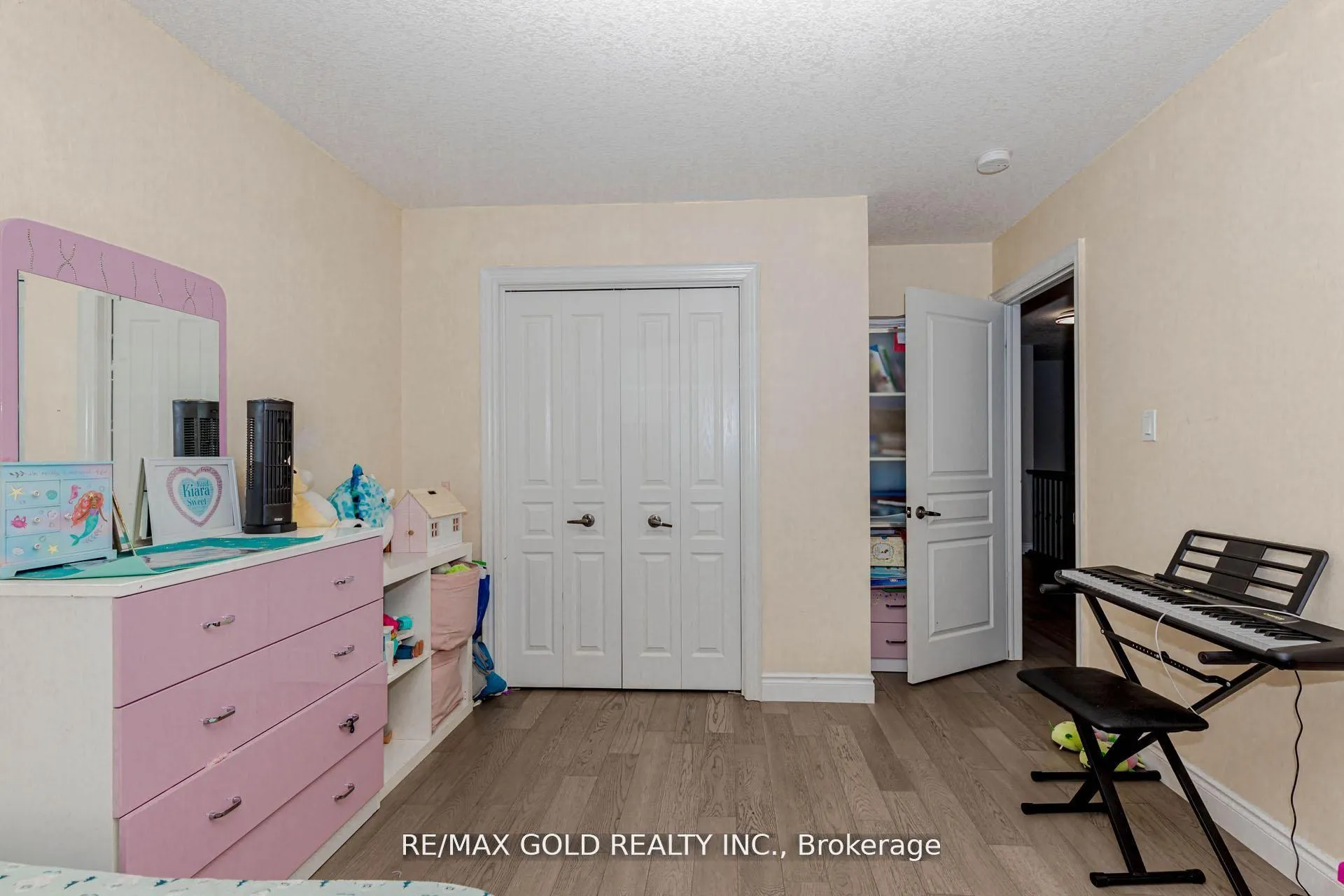 Photo 43 of 240 Birkinshaw Road, Cambridge, Christopher-Champlain — HOMEH